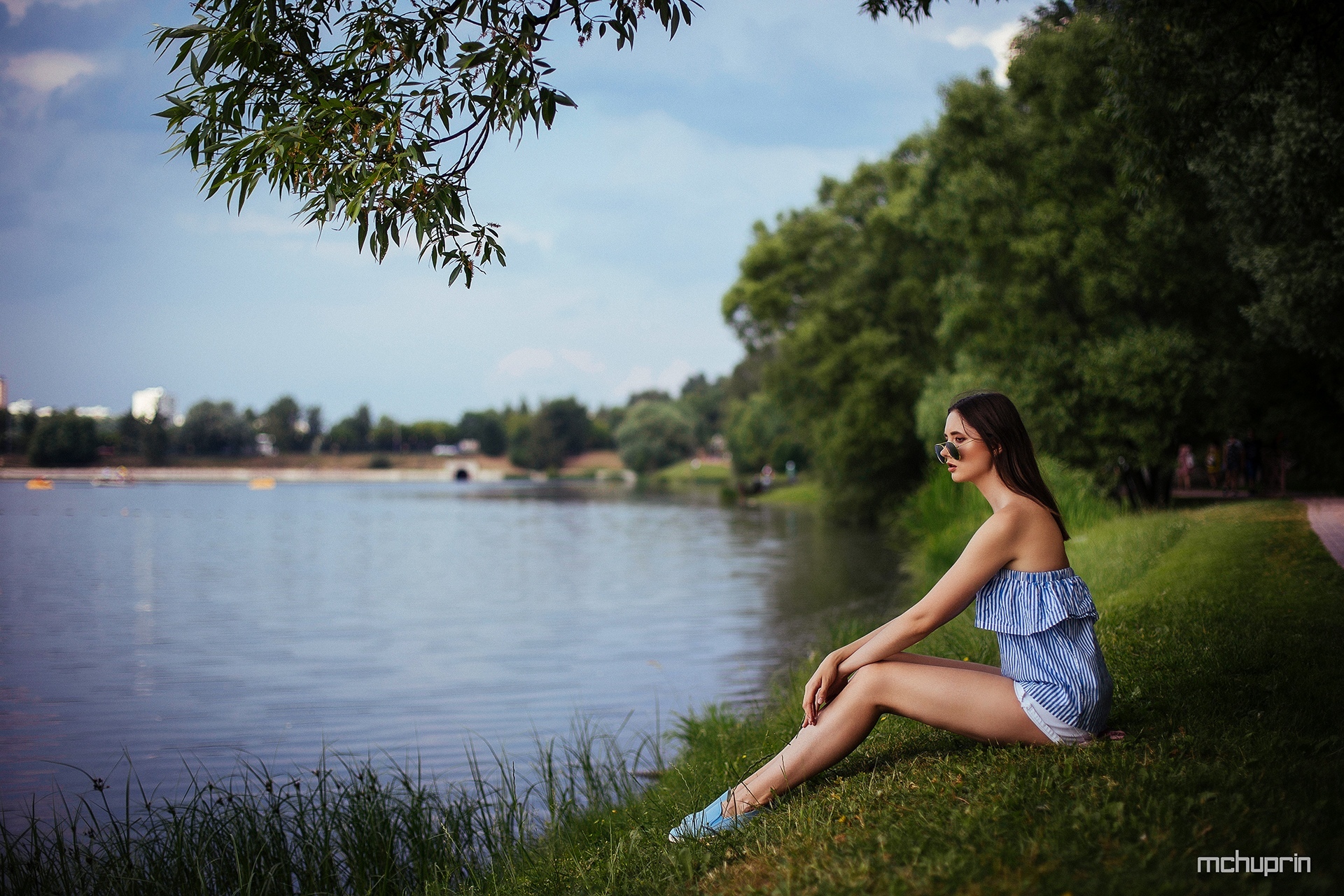 Women Model Brunette Women With Shades Looking Away Grass Striped Tops Bare Shoulders Sitting Profil 1920x1280