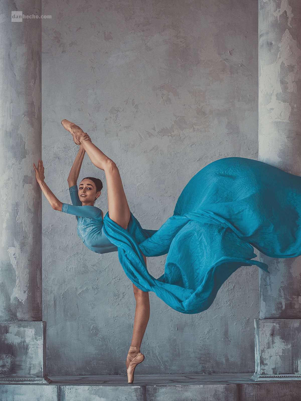 Women Dancer Dan Hecho Flexible Ballerina 1200x1600