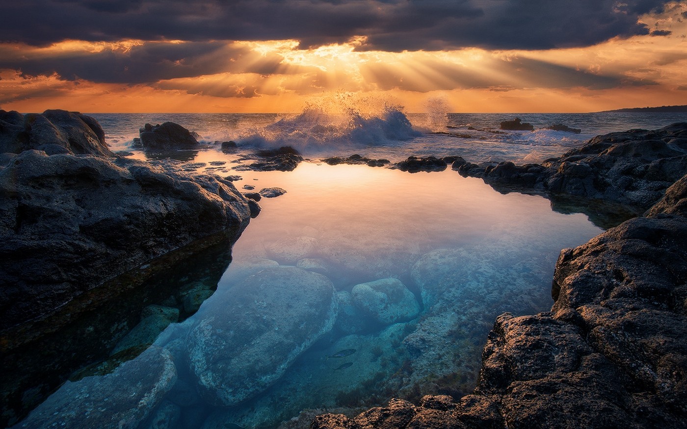 Mist Landscape Nature Kauai Sea Sun Rays Tropical Coast Rock Water 1400x875