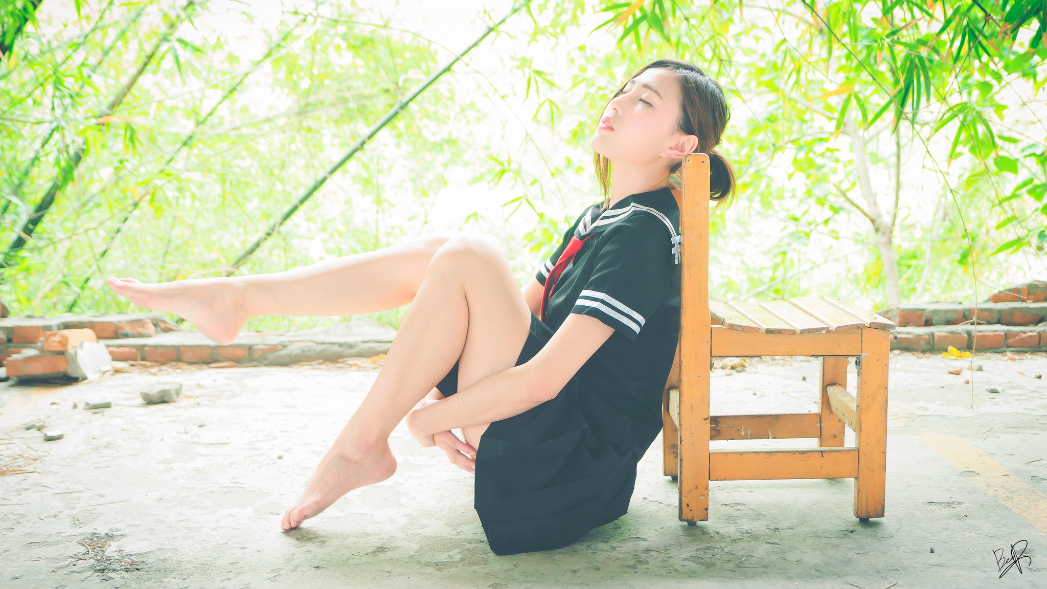 Tiptoe Chinese Women Asian Closed Eyes Sitting Holding Legs 2048x1152