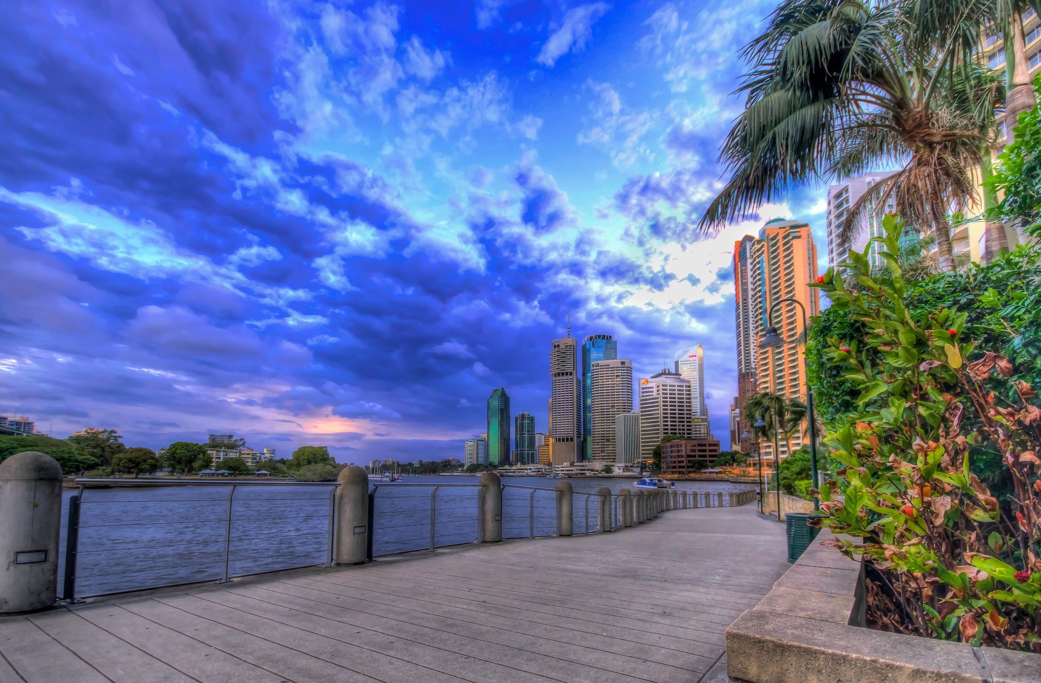 Brisbane Cloud 2048x1345