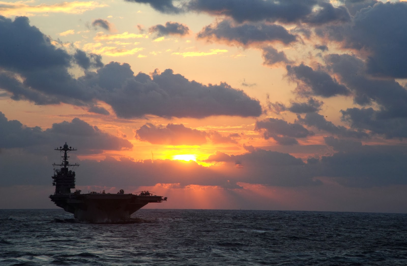 Military Navy Ship Aircraft Carrier Sunrise Warship USS George Washington CVN 73 1600x1046