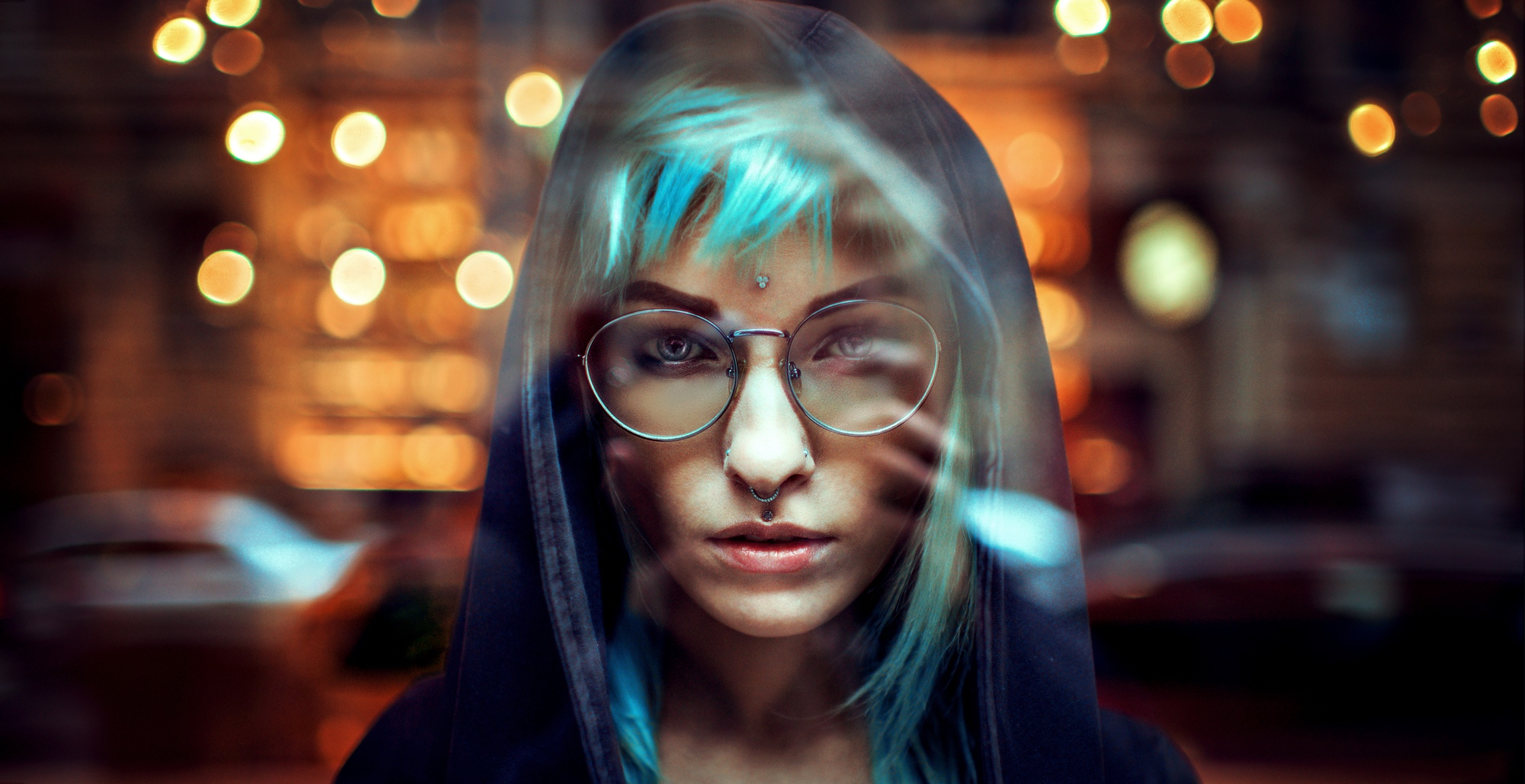 Women Model Dyed Hair Outdoors Portrait Hoods Women Outdoors Depth Of Field Bokeh Street Lights Look 2000x1029