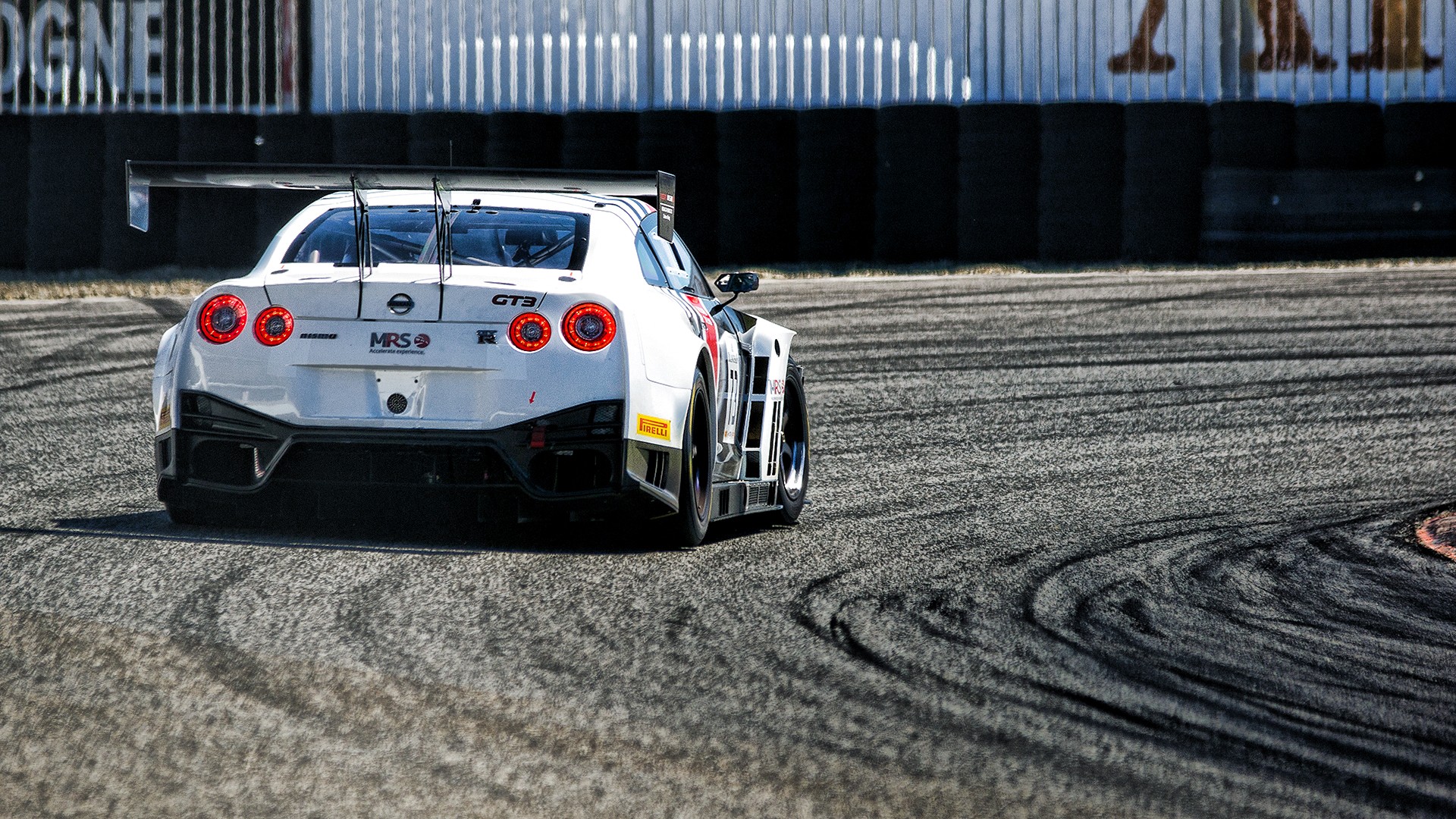 Nissan Skyline GT R R35 Racing Race Cars 1920x1080