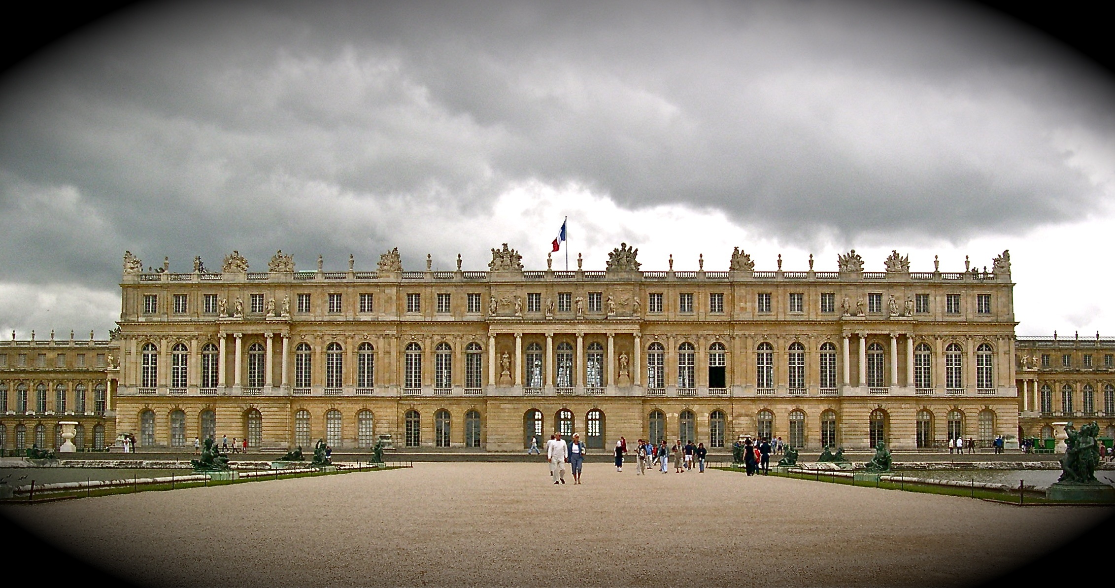 Man Made Palace Of Versailles 2263x1193