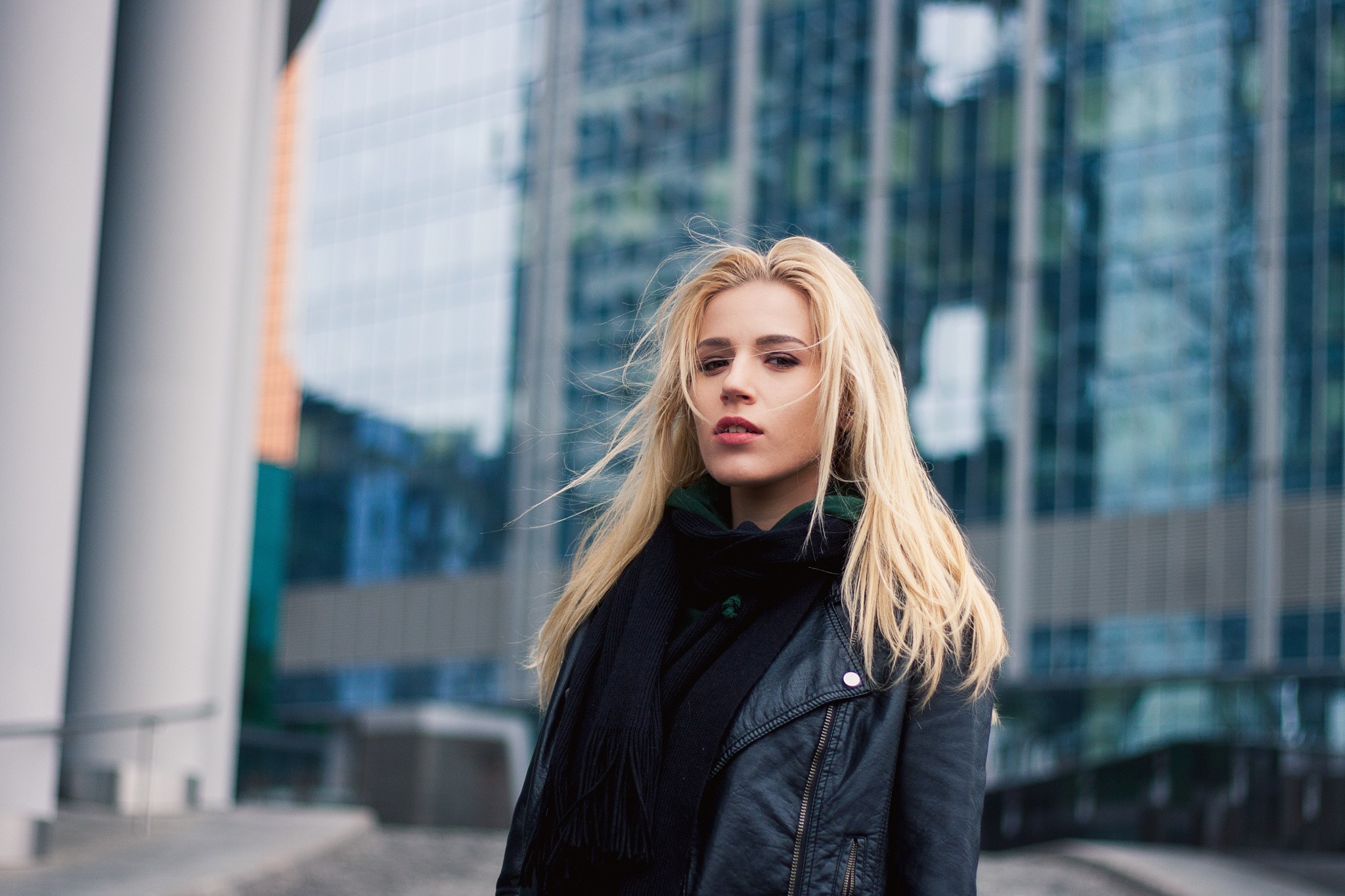 Women Blonde Windy Scarf Looking At Viewer Women Outdoors Leather Jackets Black Jackets Hair In Face 2048x1365
