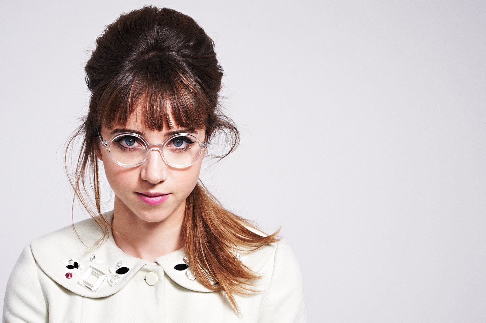 Zoe Kazan Women With Glasses Actress Women Simple Background 1600x1065