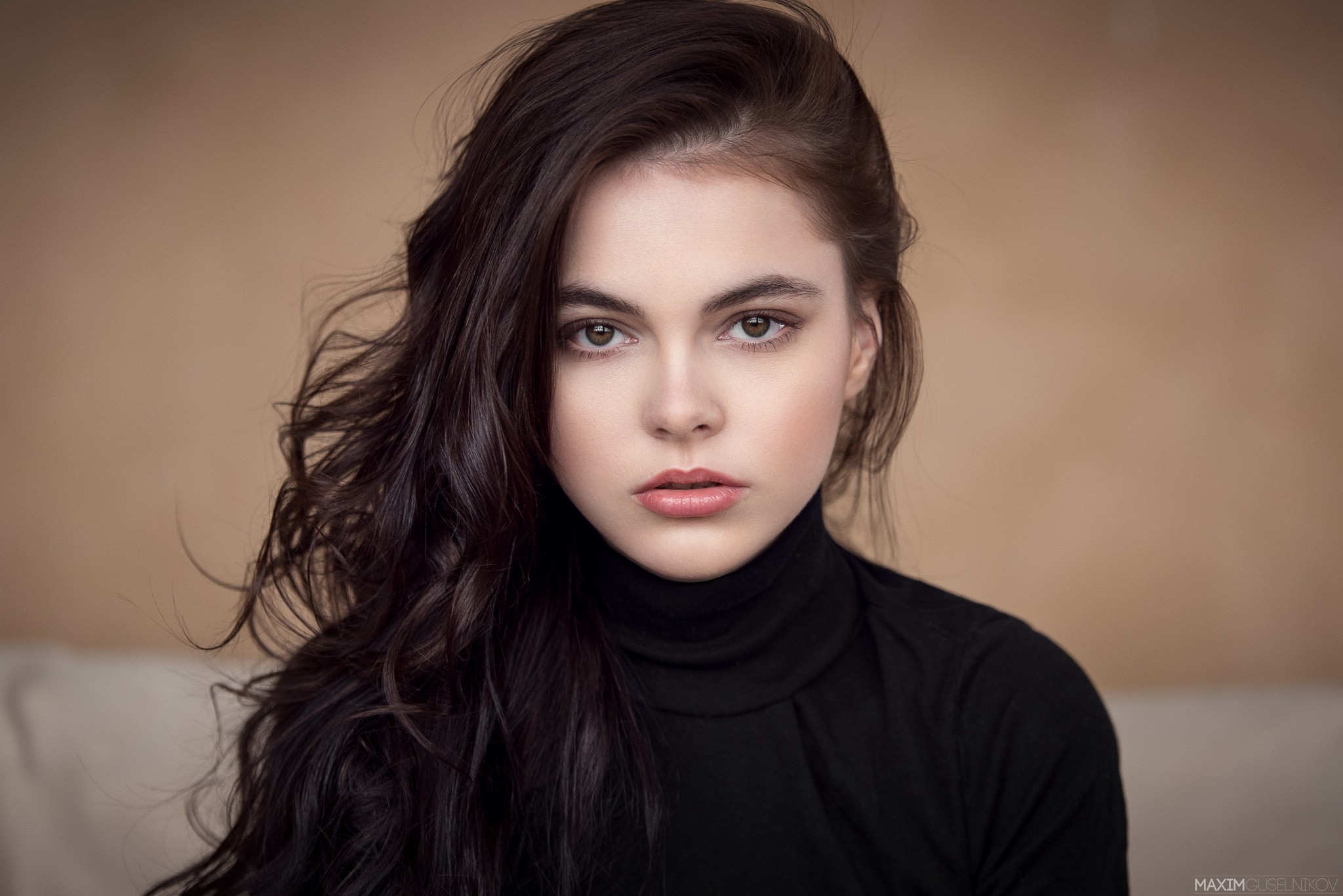 Oktyabrina Maximova Maxim Guselnikov Women Brunette Long Hair Face Depth Of Field Black Clothing Bla 2048x1367