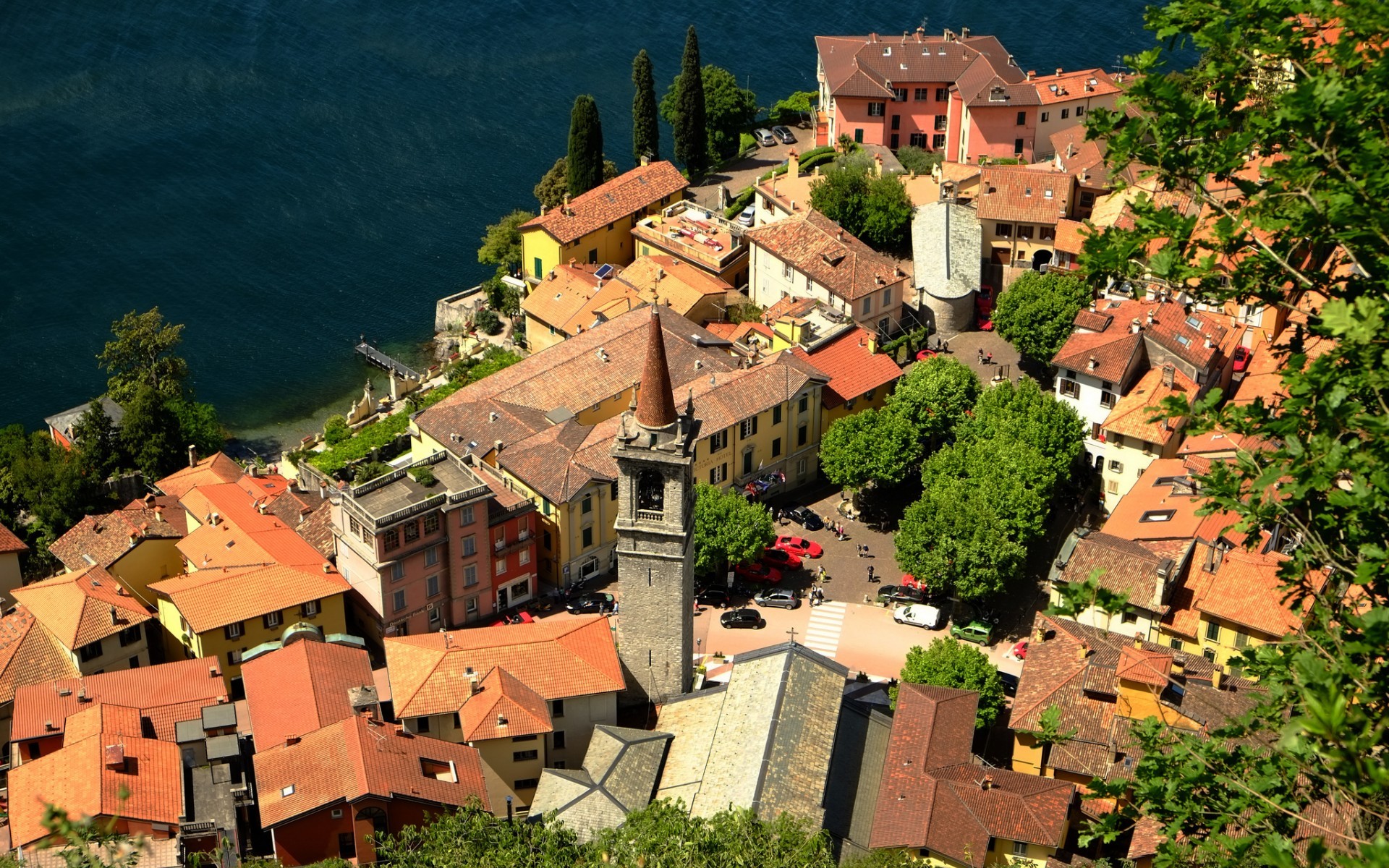 Aerial View Rooftops Town Cityscape Italy Lake Como 1920x1200