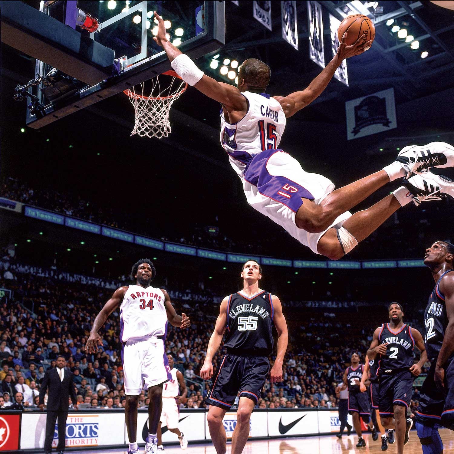 Vince Carter NBA Basketball Dunks Hoop 1500x1500