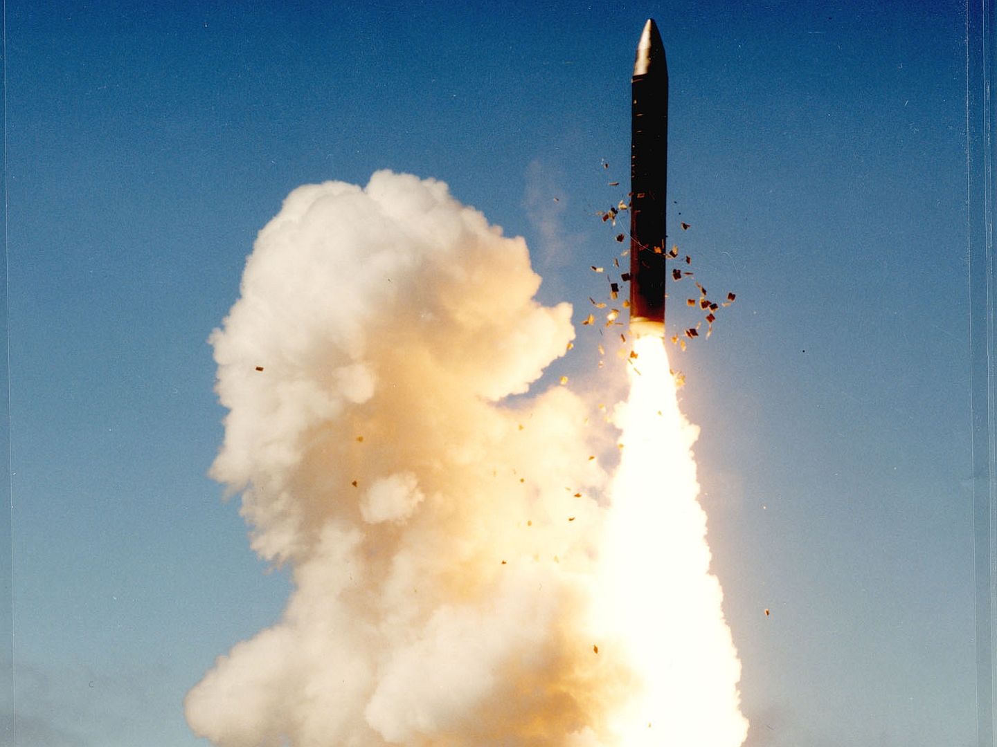 Military Missile 1440x1080