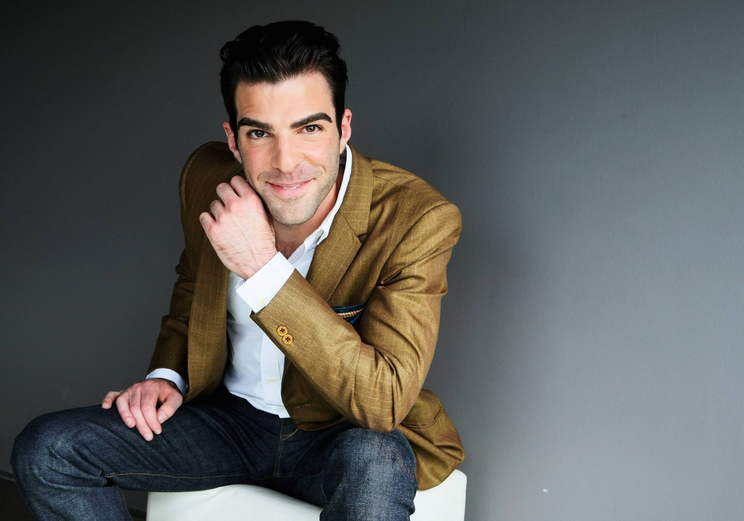 Zachary Quinto 2560x1792