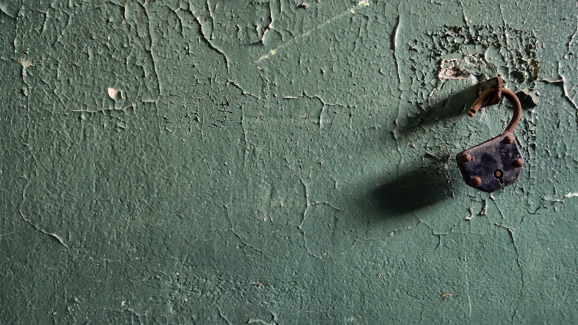 Minimalism Wall Lock Rust Metal Shadow Simple 1920x1080