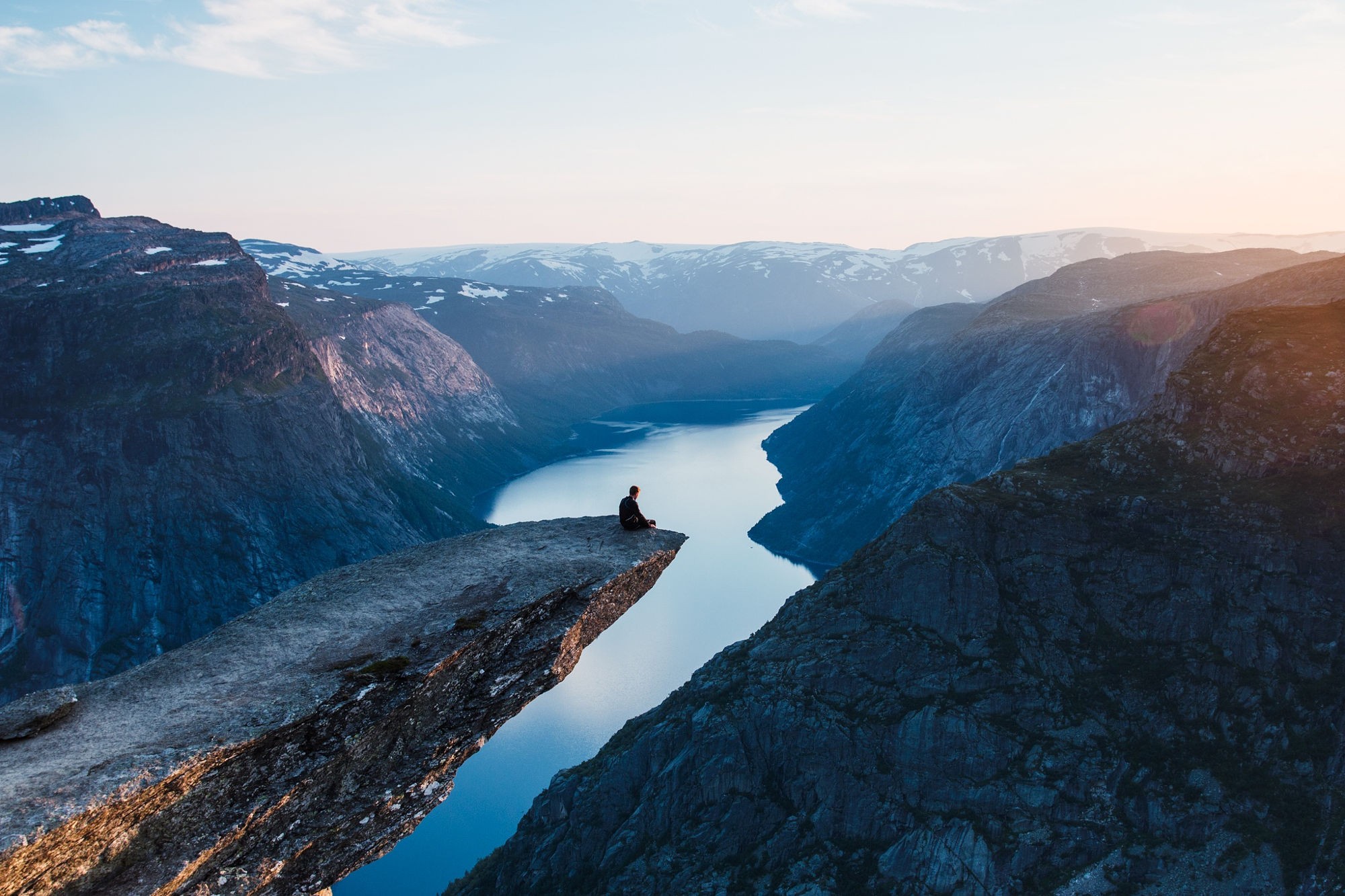 Sunset Water Sky Mountains Clouds Norway Trolltunga People 2000x1333