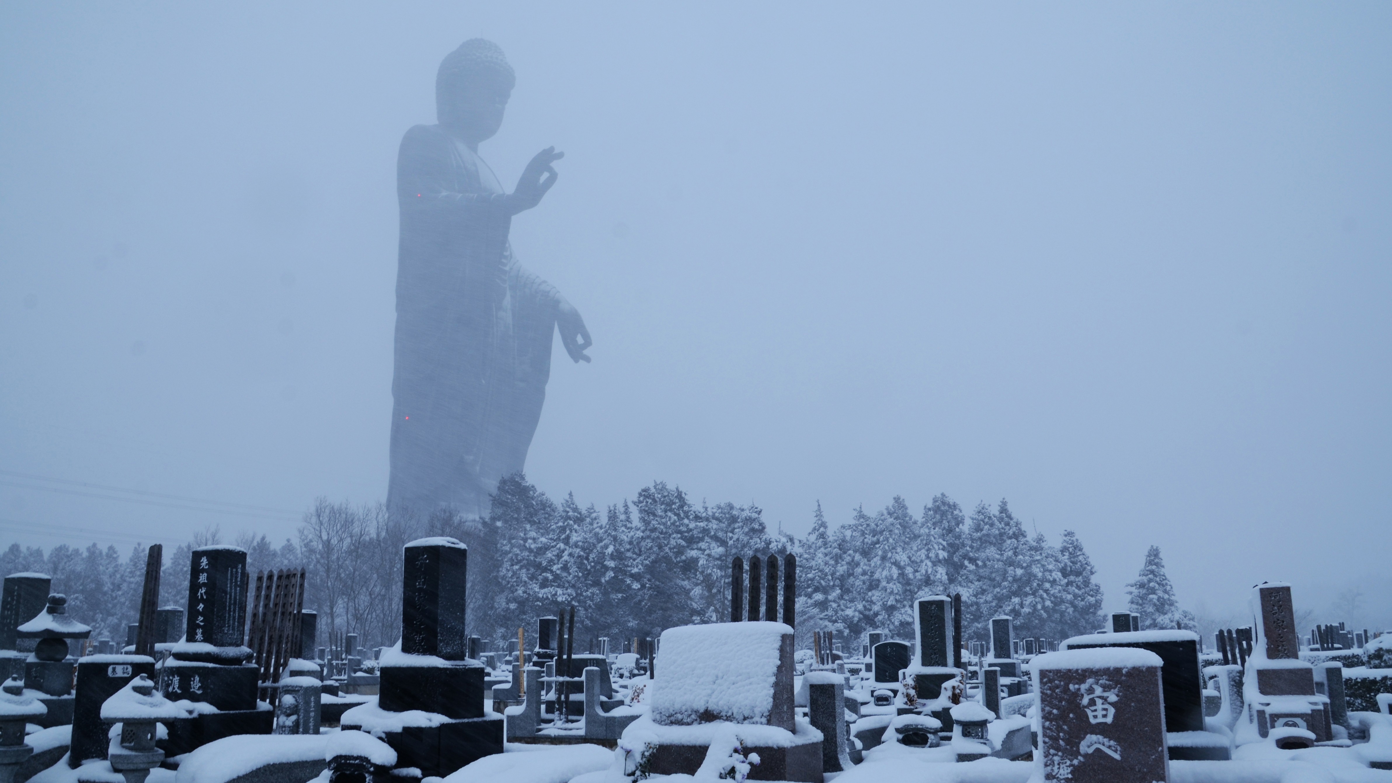 Statue Tombstones Buddha Snow 4768x2682
