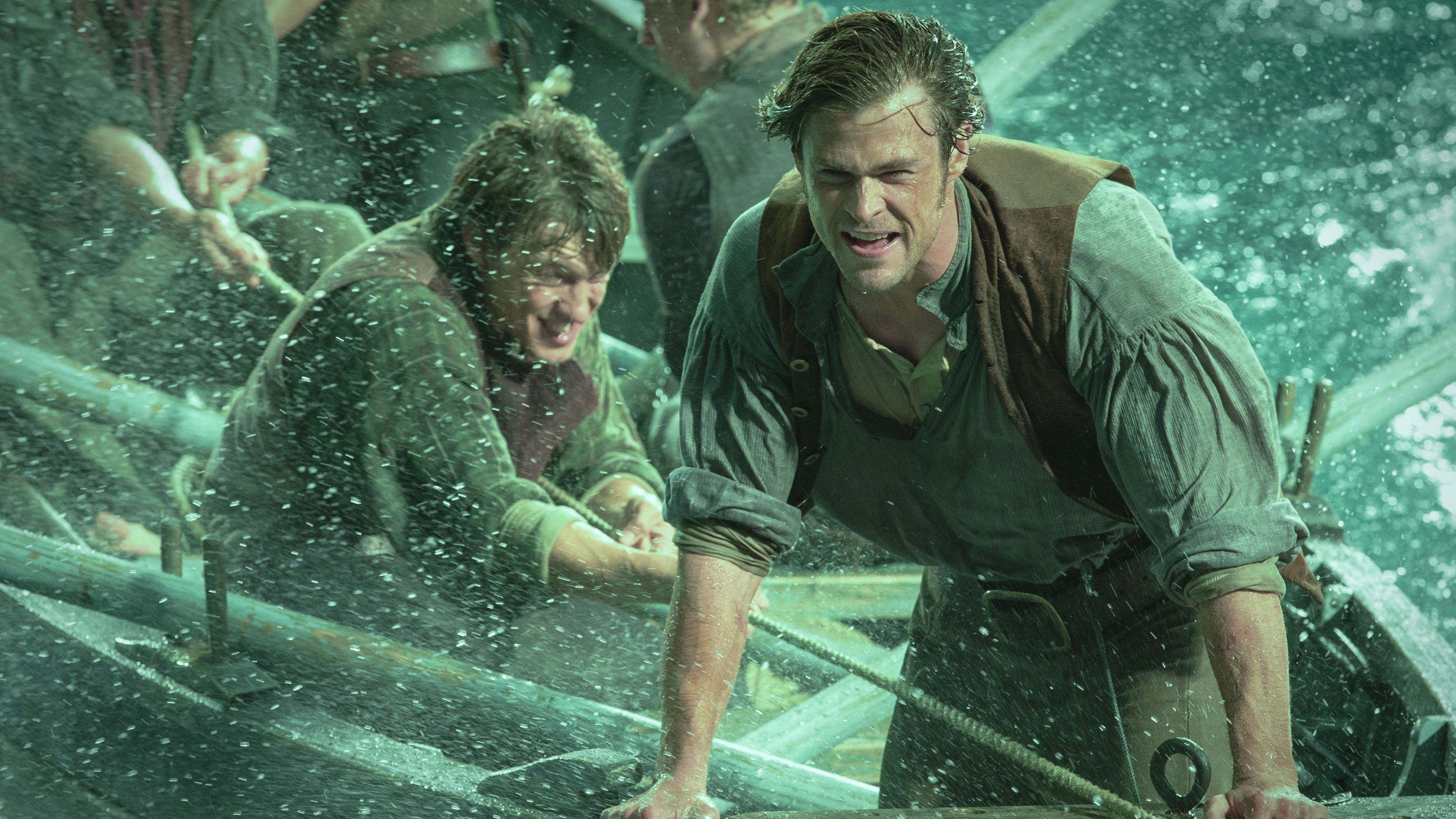 Chris Hemsworth In The Heart Of The Sea 3599x2024