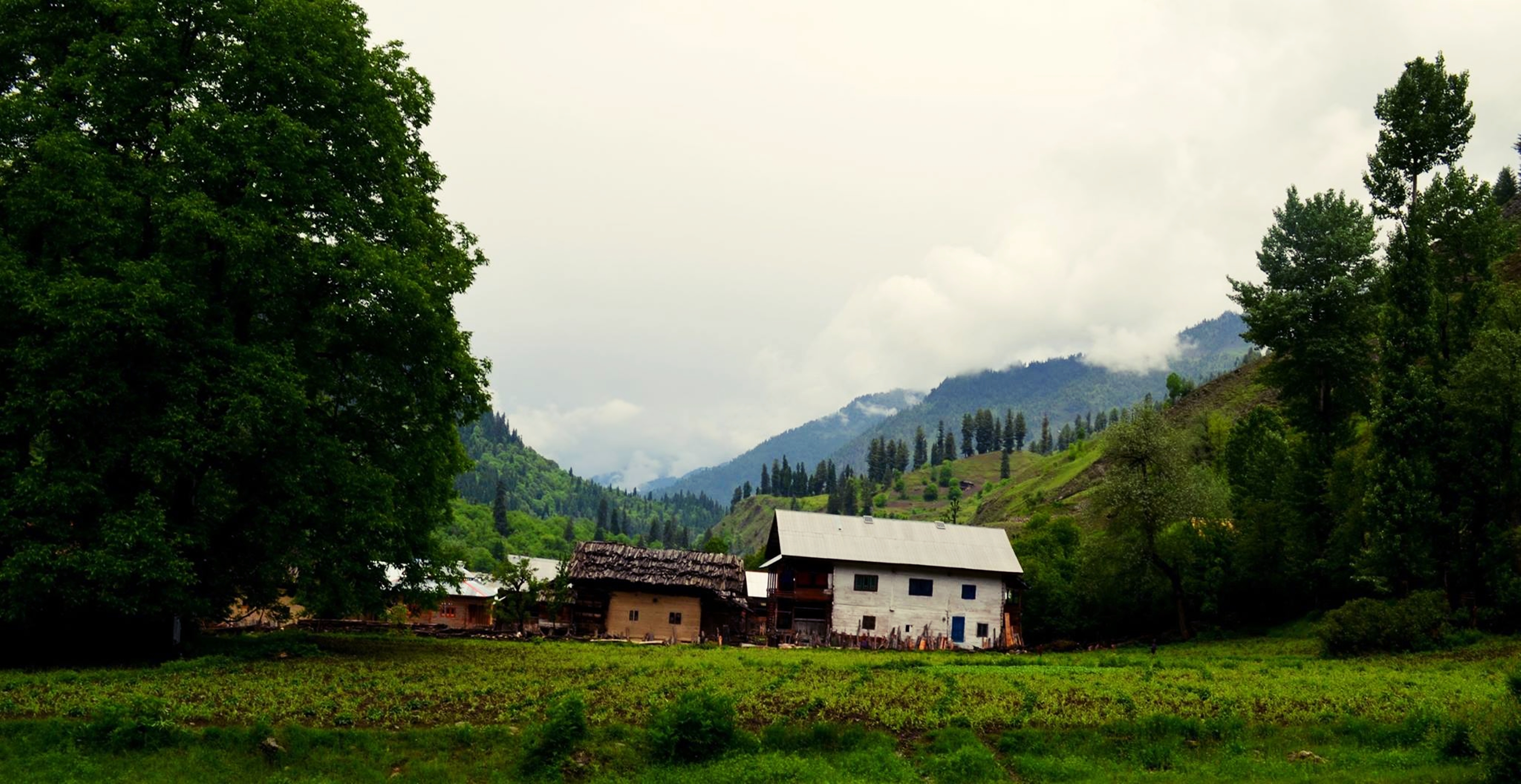 Village Kashmir Pakistan Landscape Countryside Hut Hill Mountain 3840x1980