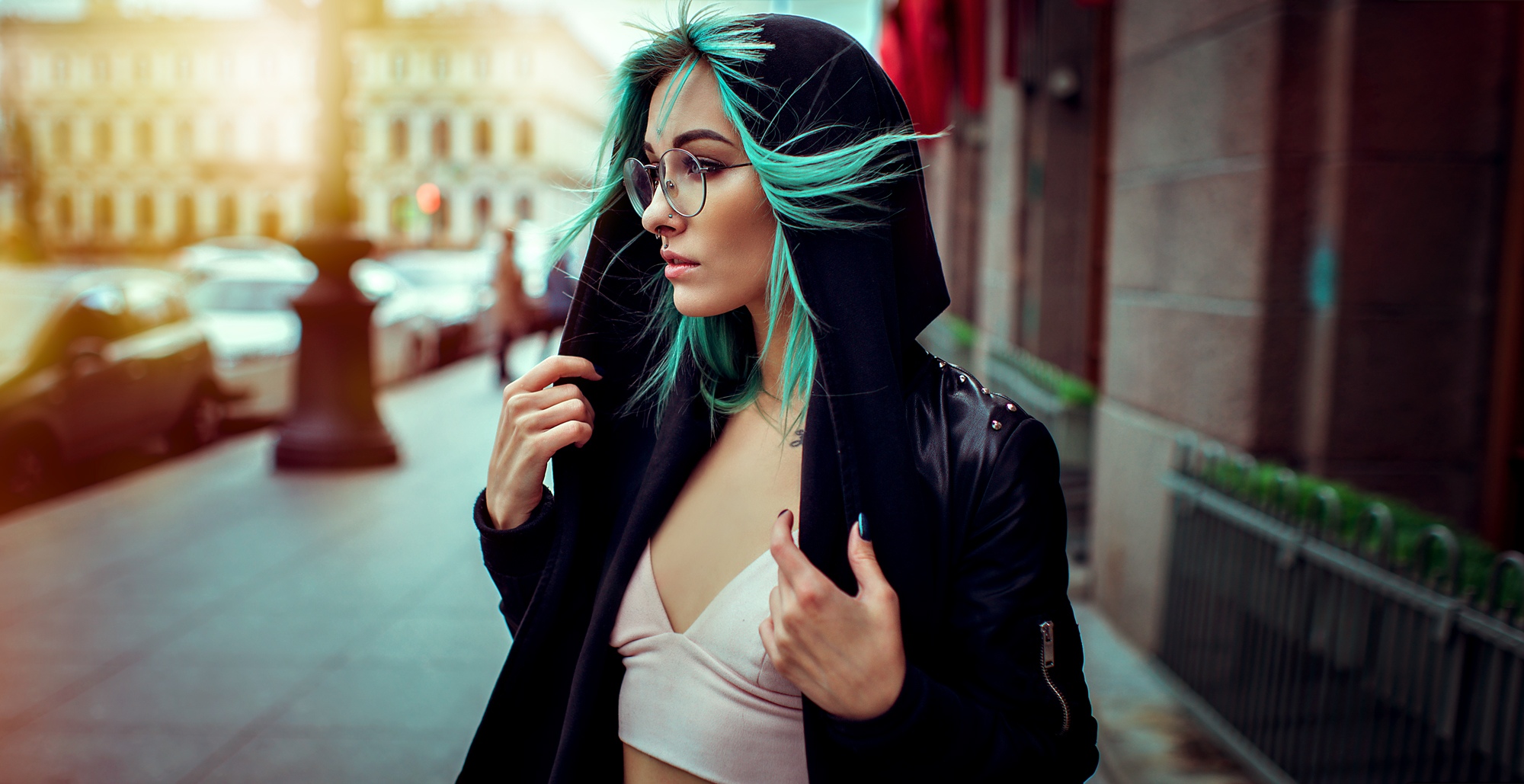 Women Model Dyed Hair Outdoors Portrait Hoods Short Tops Women Outdoors Depth Of Field Bokeh Street  2000x1029