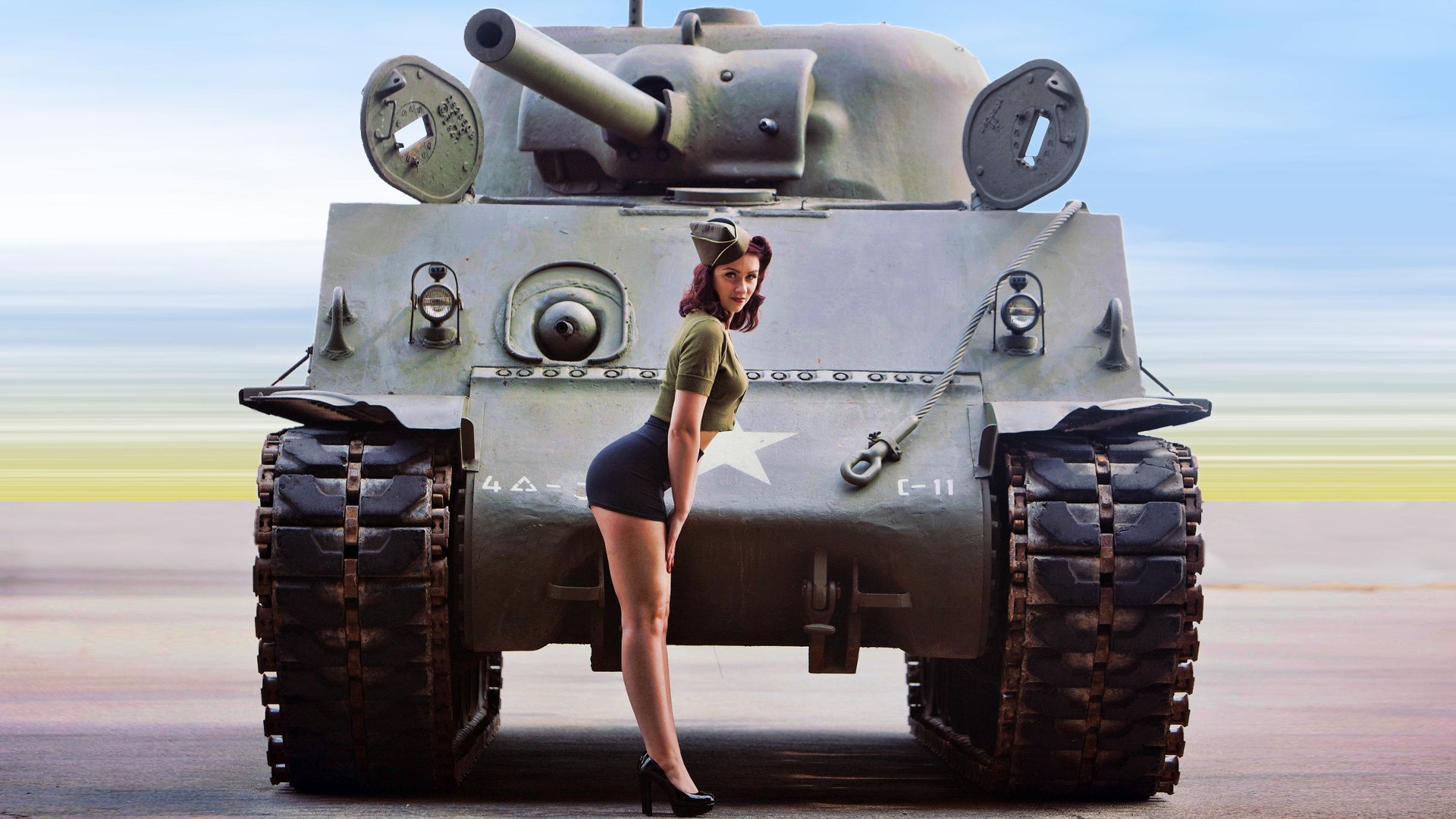 Women M4 Sherman 1920x1080