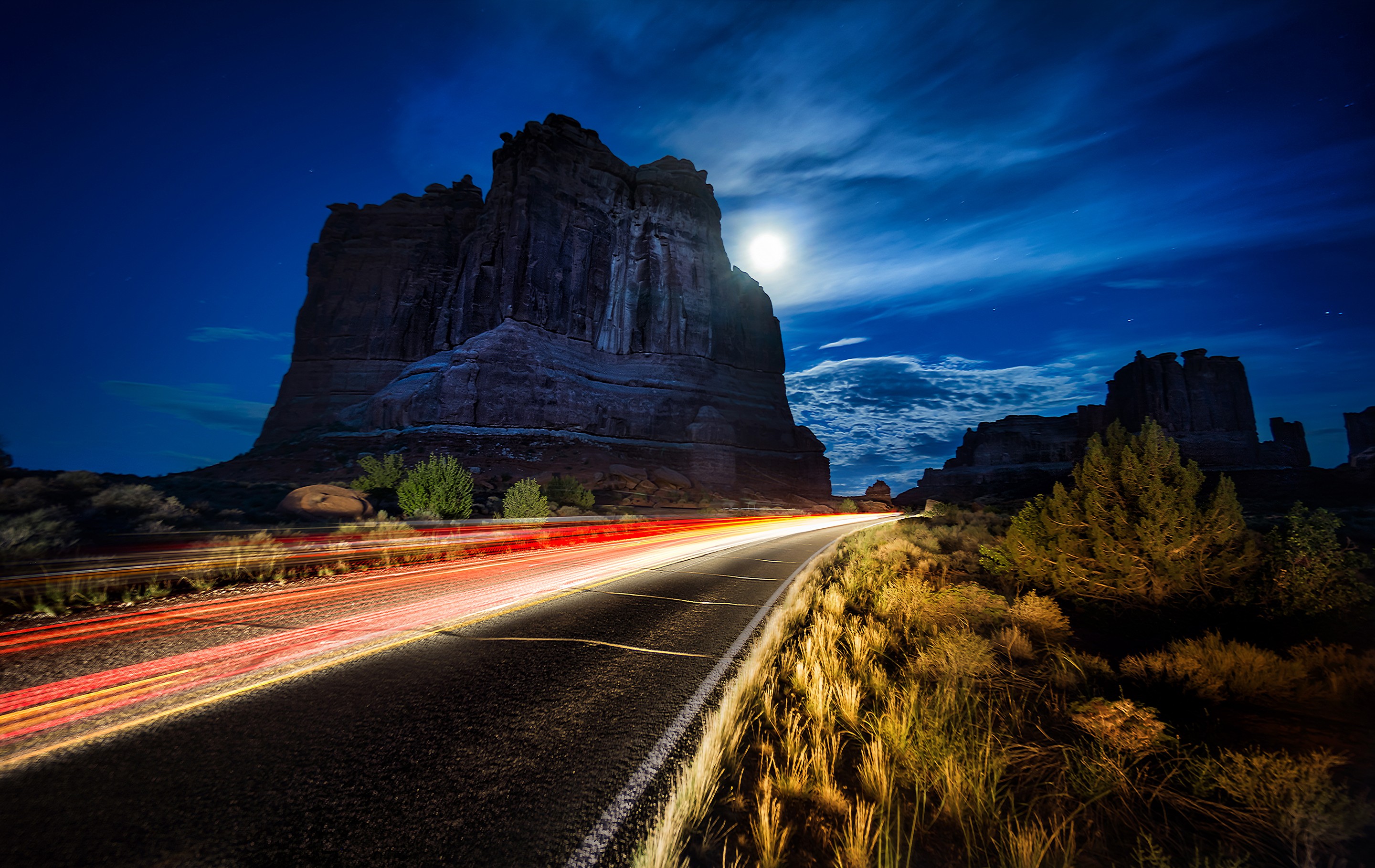 Night Road Utah USA Landscape Arches National Park USA Road Canyon Long Exposure Light Trails Rock F 2880x1819