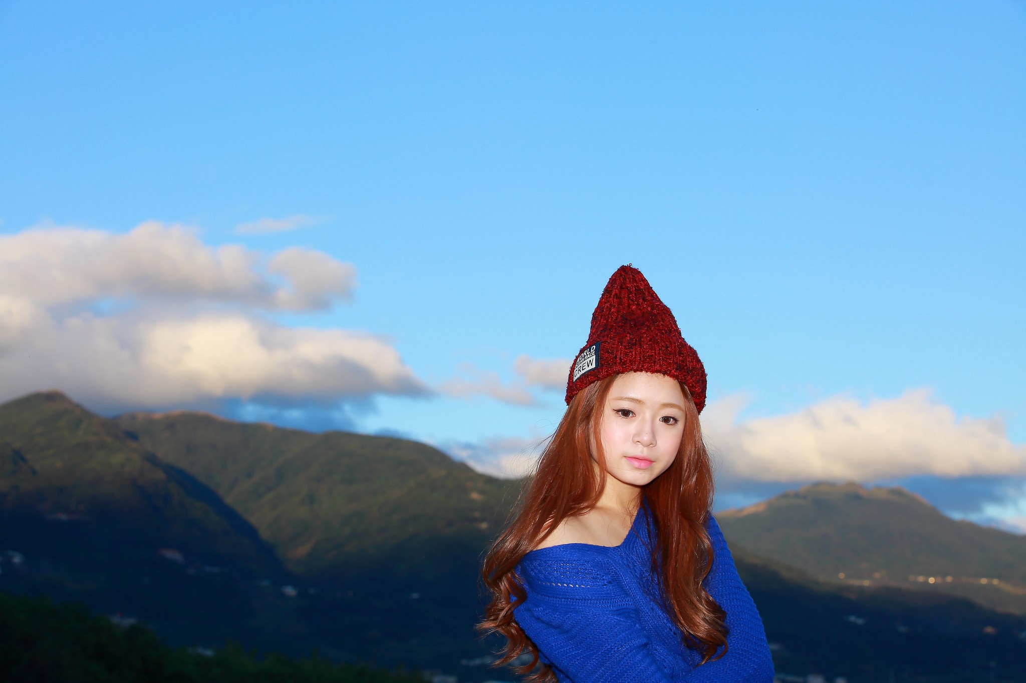 Women Outdoors Long Hair Redhead Sky Clouds Knit Hat Auburn Hair Looking Away 2048x1365