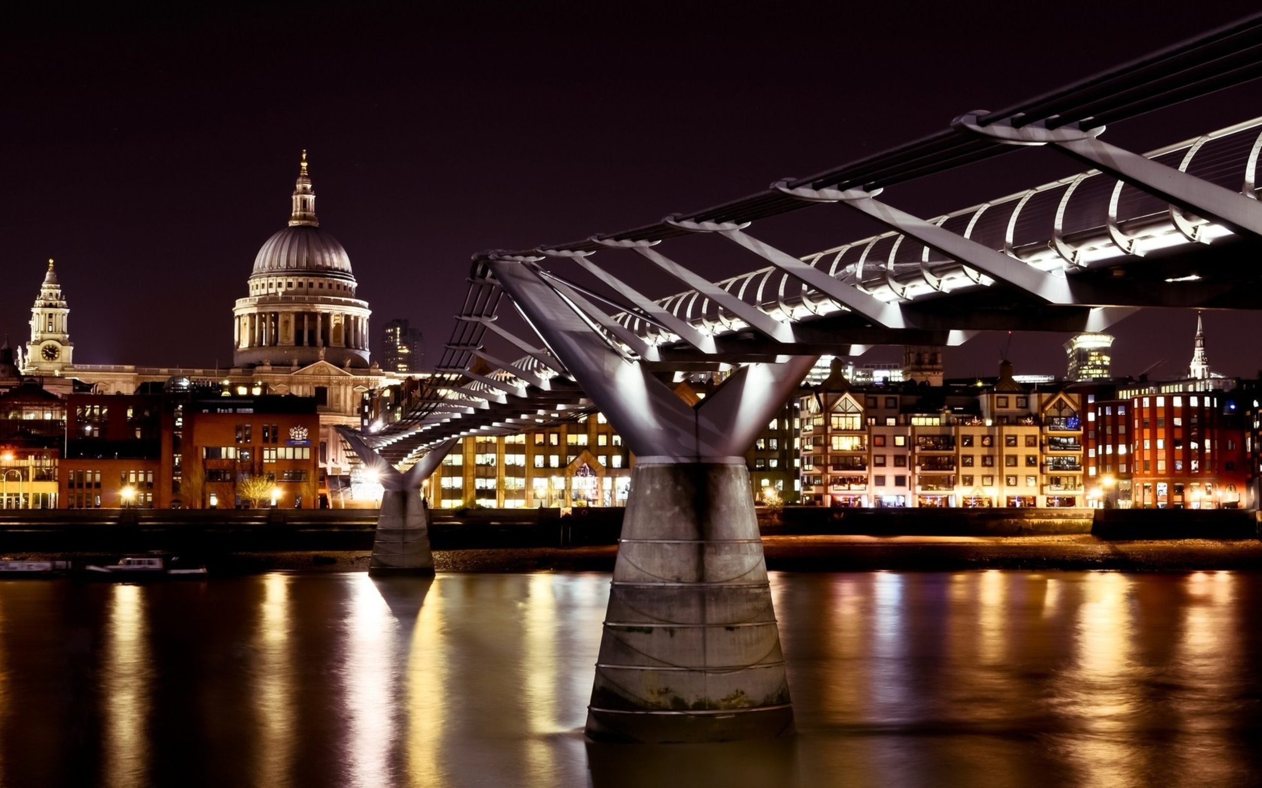Man Made Millennium Bridge 2560x1600
