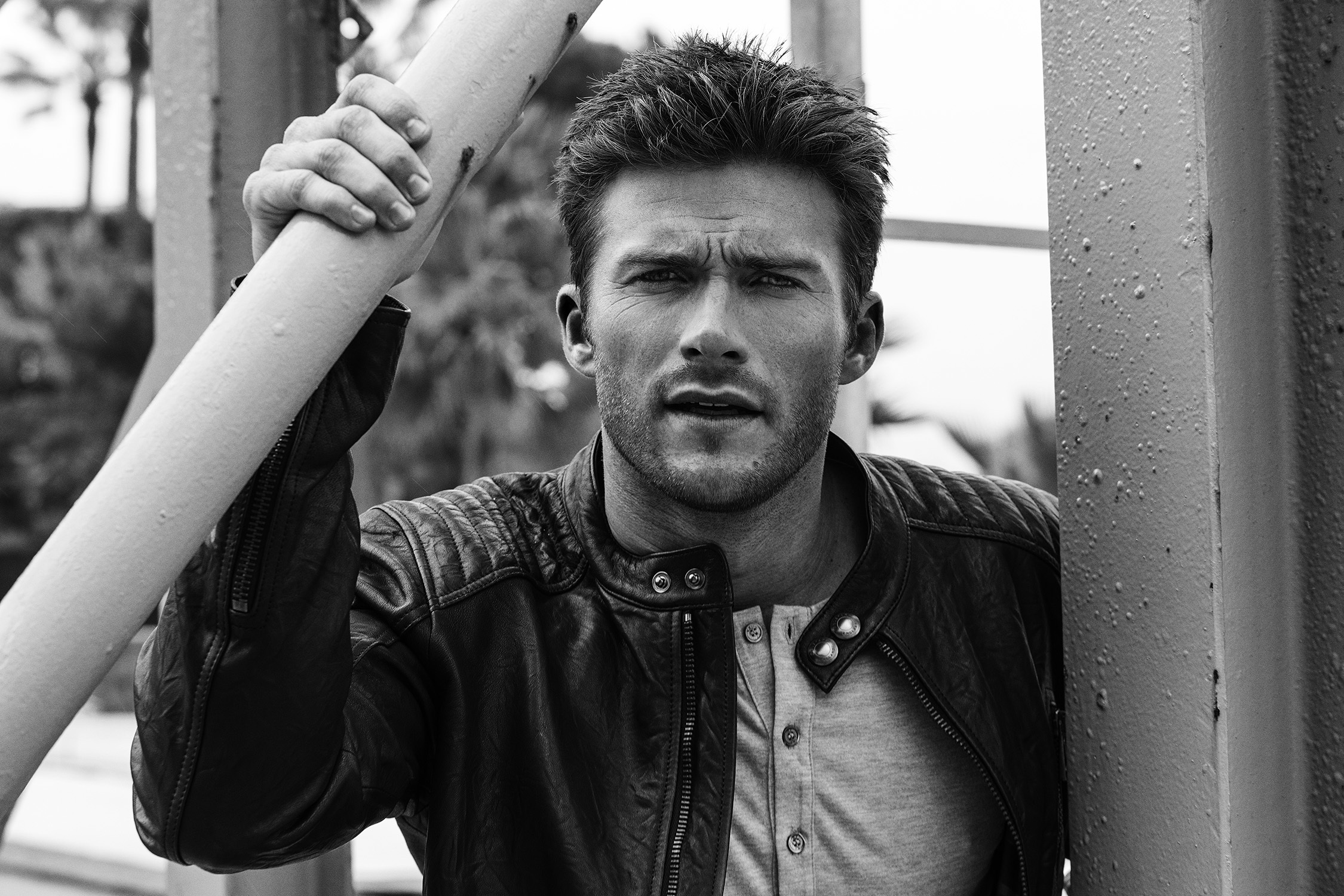 Scott Eastwood Actor American Black Amp White 2250x1500