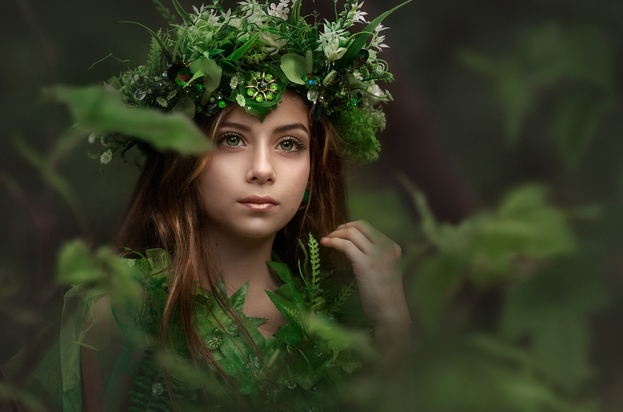 Women Model Brunette Long Hair Face Women Outdoors Green Eyes Nature Plants Depth Of Field Leaves Gr 2000x1323