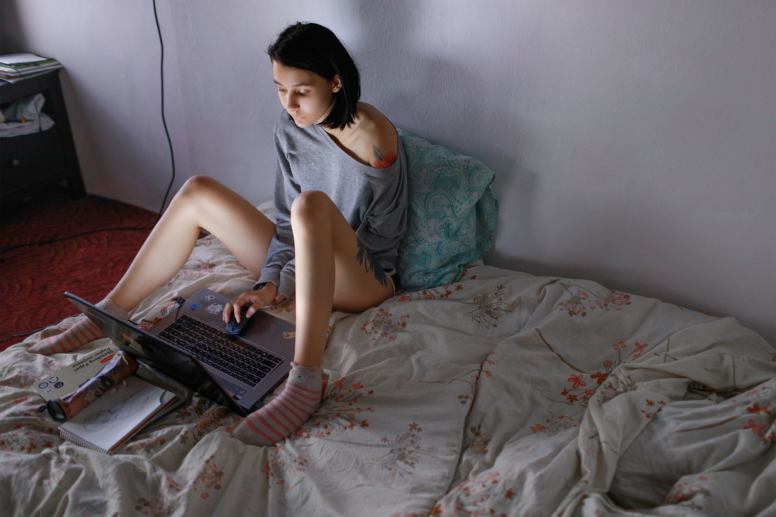 Vlada Heidrich Dark Hair Short Hair Sweatshirts Bare Shoulders Women Model Sitting In Bed Socks Inke 2560x1706