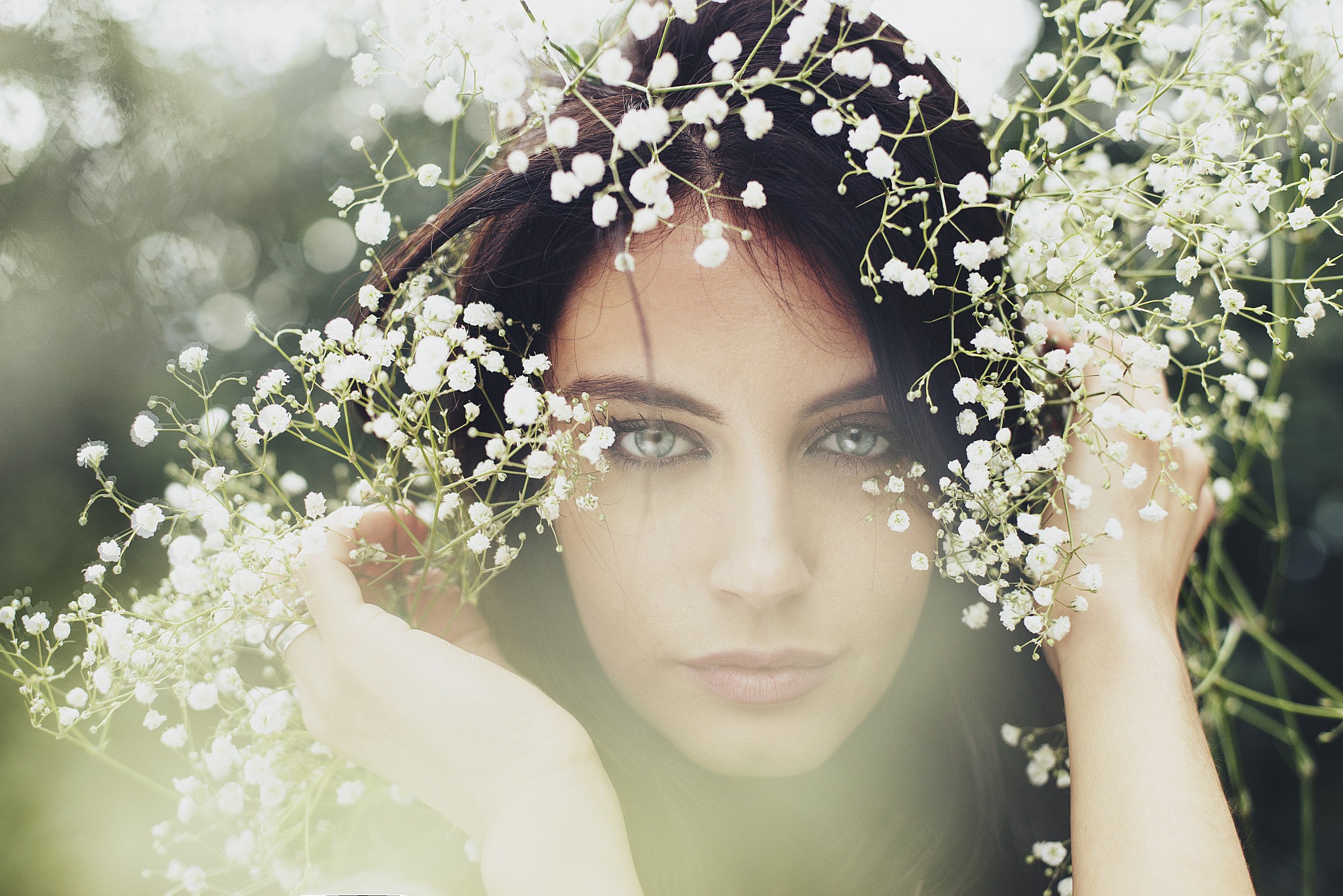 Women Hazy Face Brunette Blue Eyes Portrait Flowers Aurela Skandaj Anastasia Vervueren 2048x1367