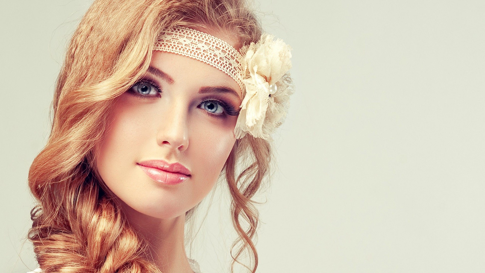 Women Model Blonde Blue Eyes Face Simple Background Head Band 1920x1080