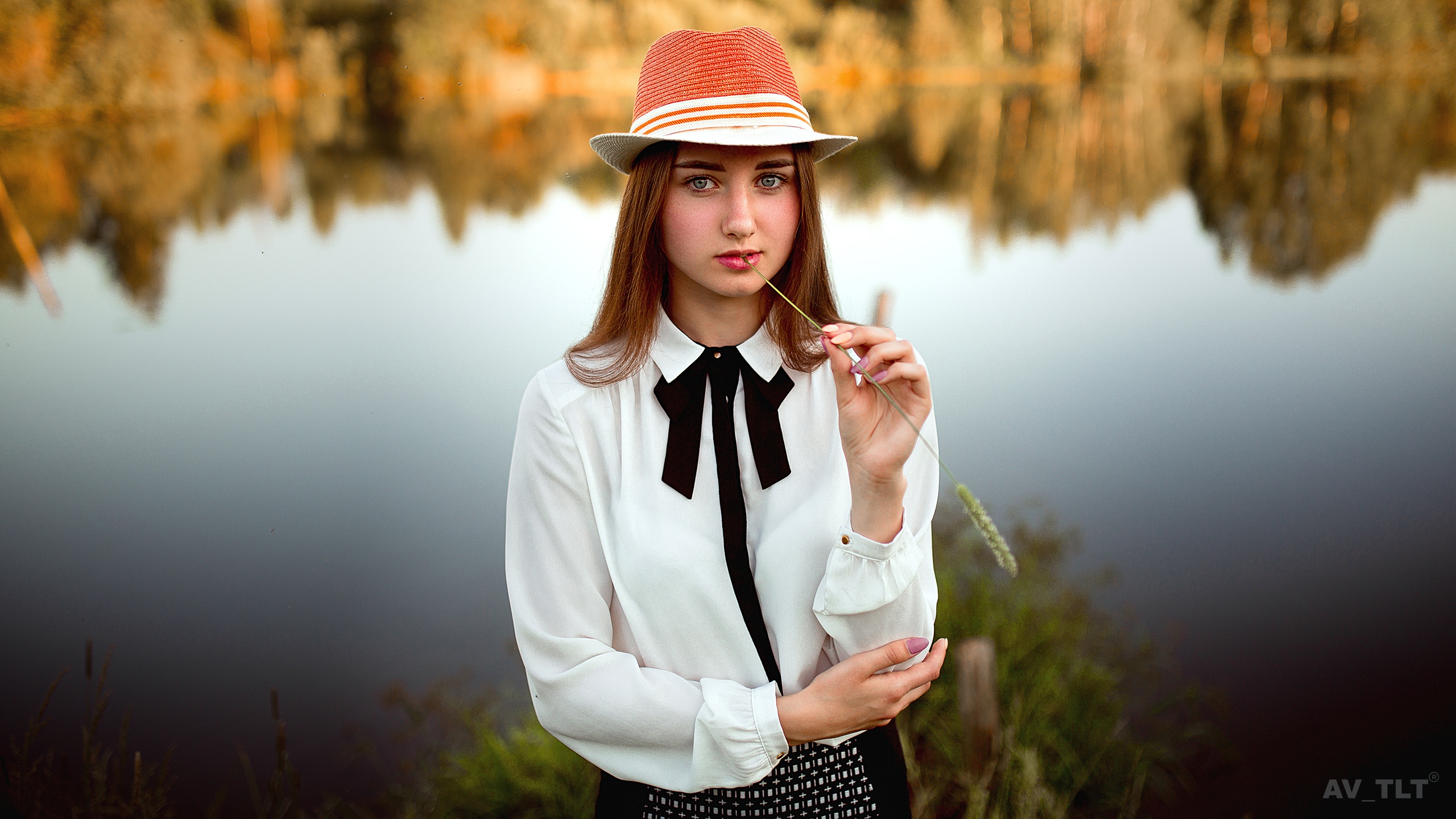 Aleksandr Suhar Women Model Portrait Outdoors Depth Of Field Looking At Viewer Lagoon Water Shirt Pa 2560x1440
