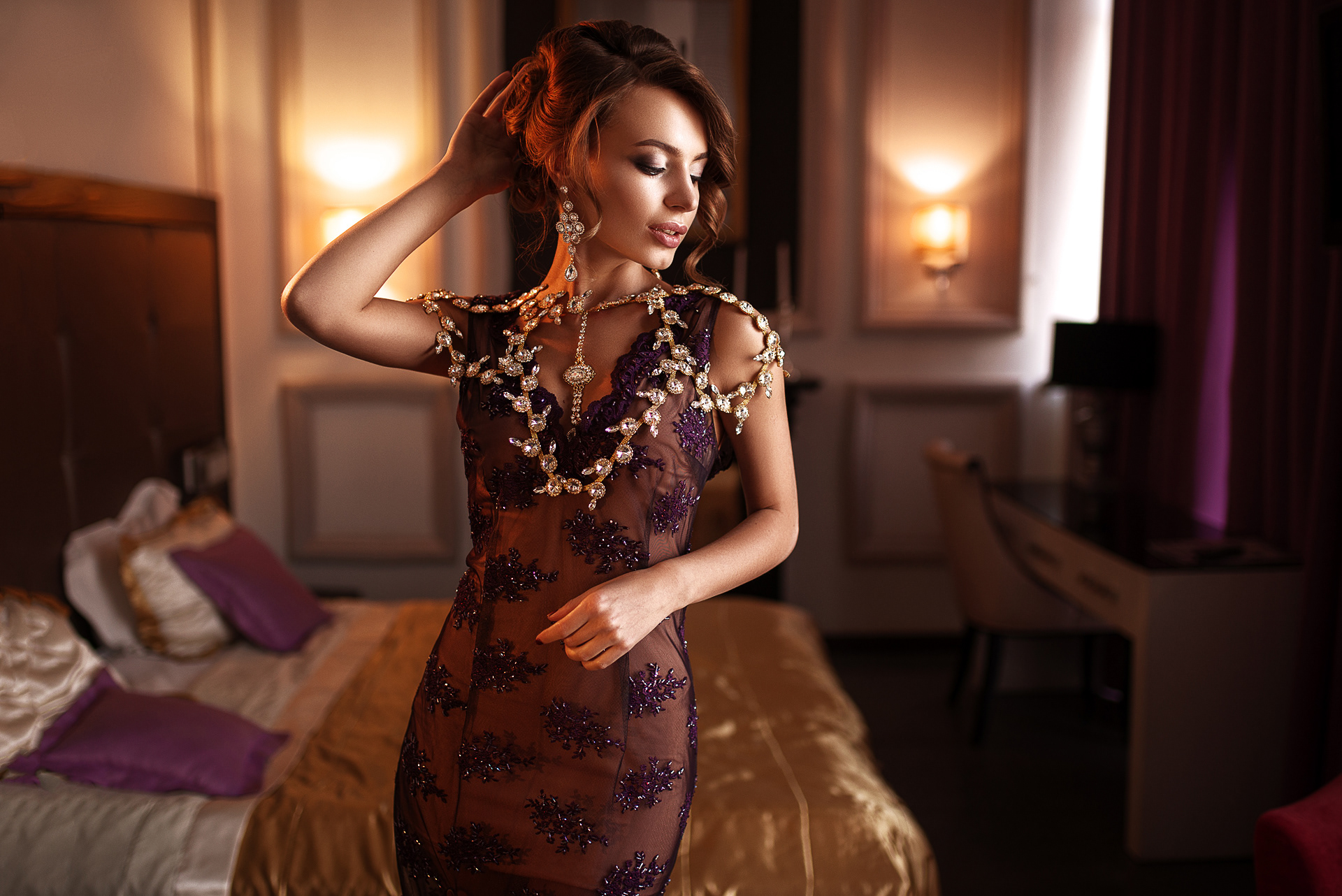 Maks Kuzin Luxury Women Model Dress Jewelry Hotel Bed Purple Dresses Lipstick Earring 1920x1282