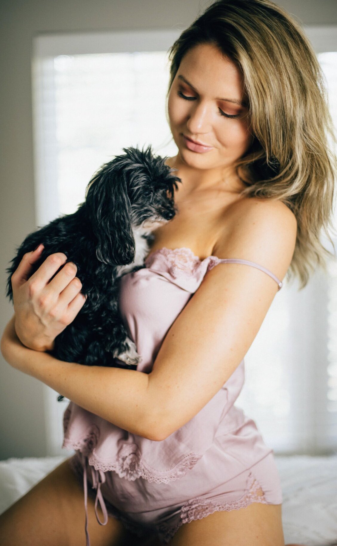 Summer Lynn Hart Model Dog Blonde Women With Dogs 1129x1825