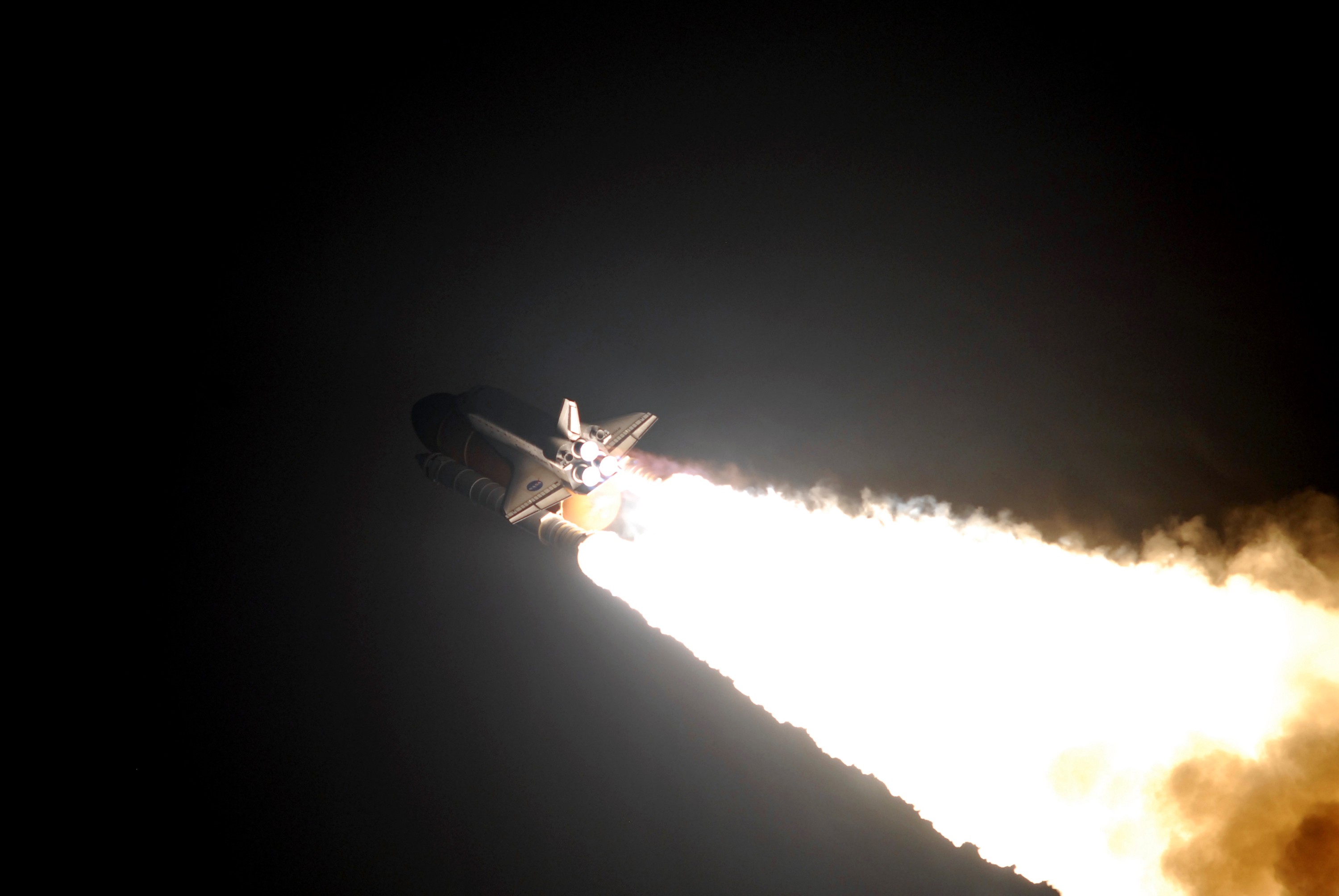 Space Shuttle Launch Night Spaceship 3000x2008