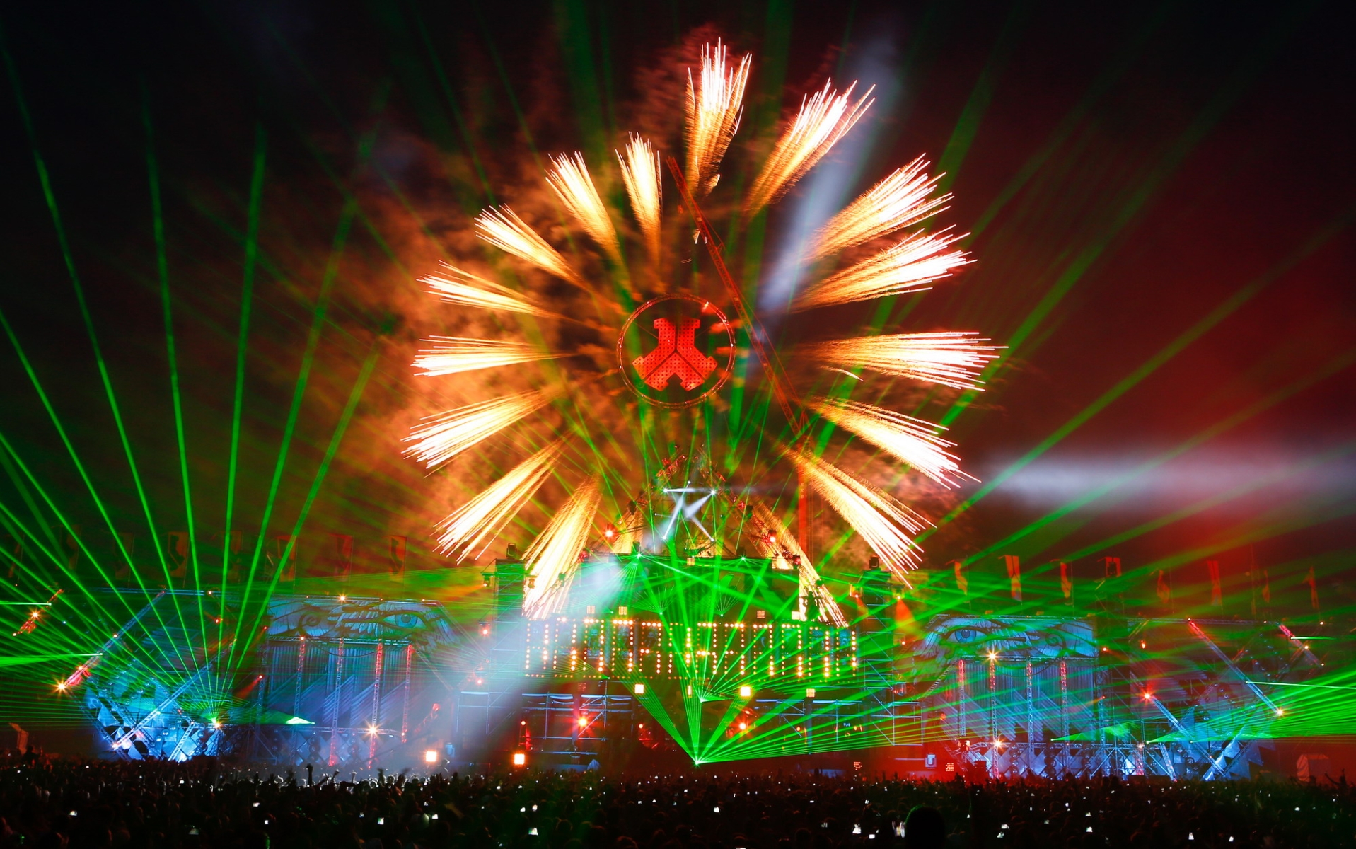 Rave Concert Fireworks Crowd Laser 1917x1200
