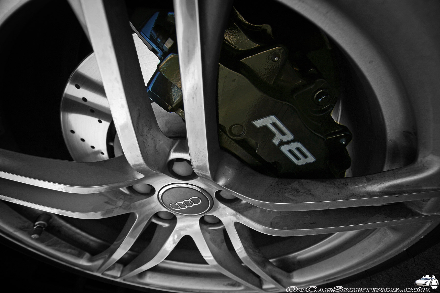 Car Audi R8 Wheels Brake High Angle 1800x1200