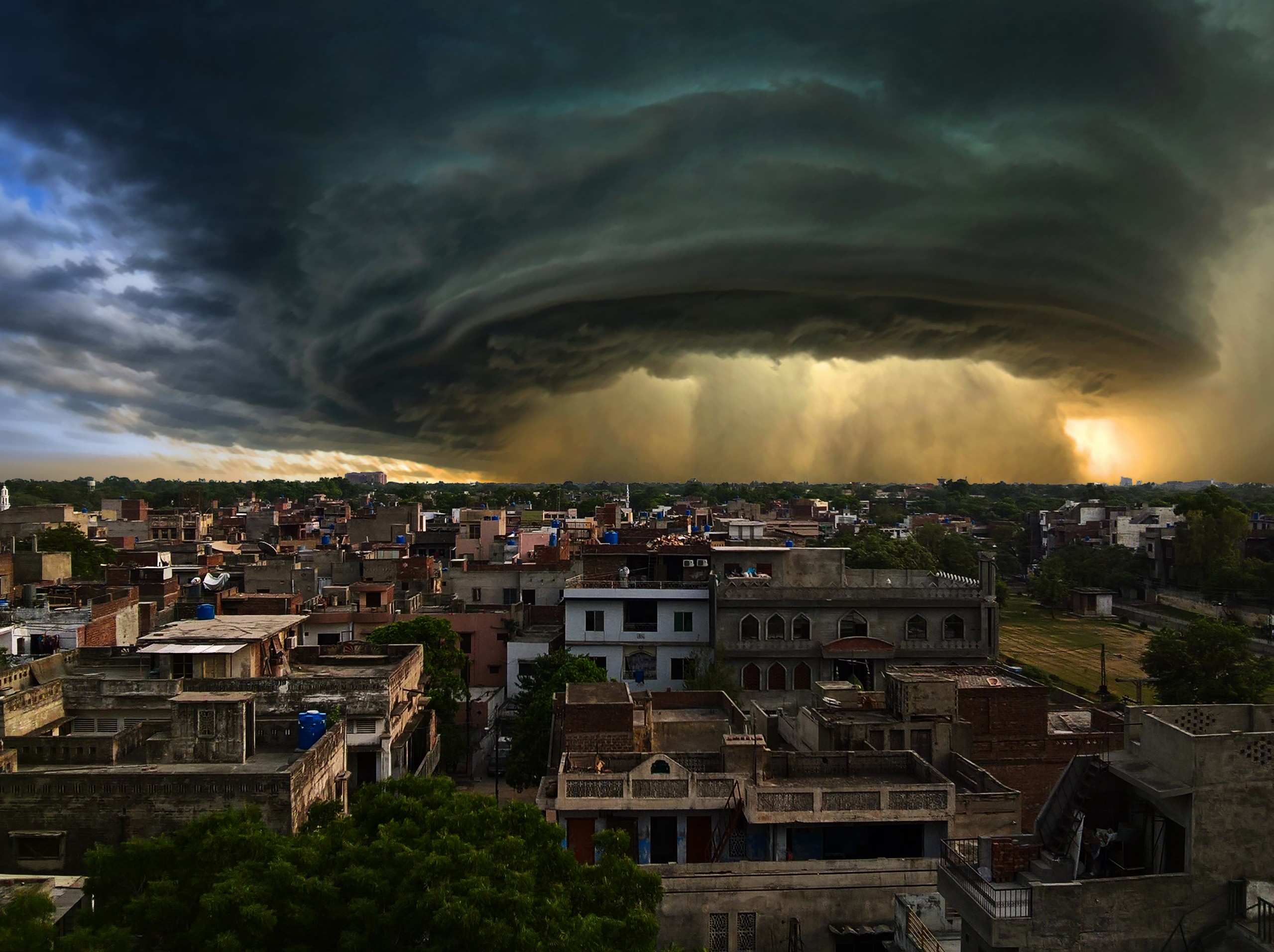 Cyclone Clouds Weather Station City Photography Lahore Pakistan 2559x1912