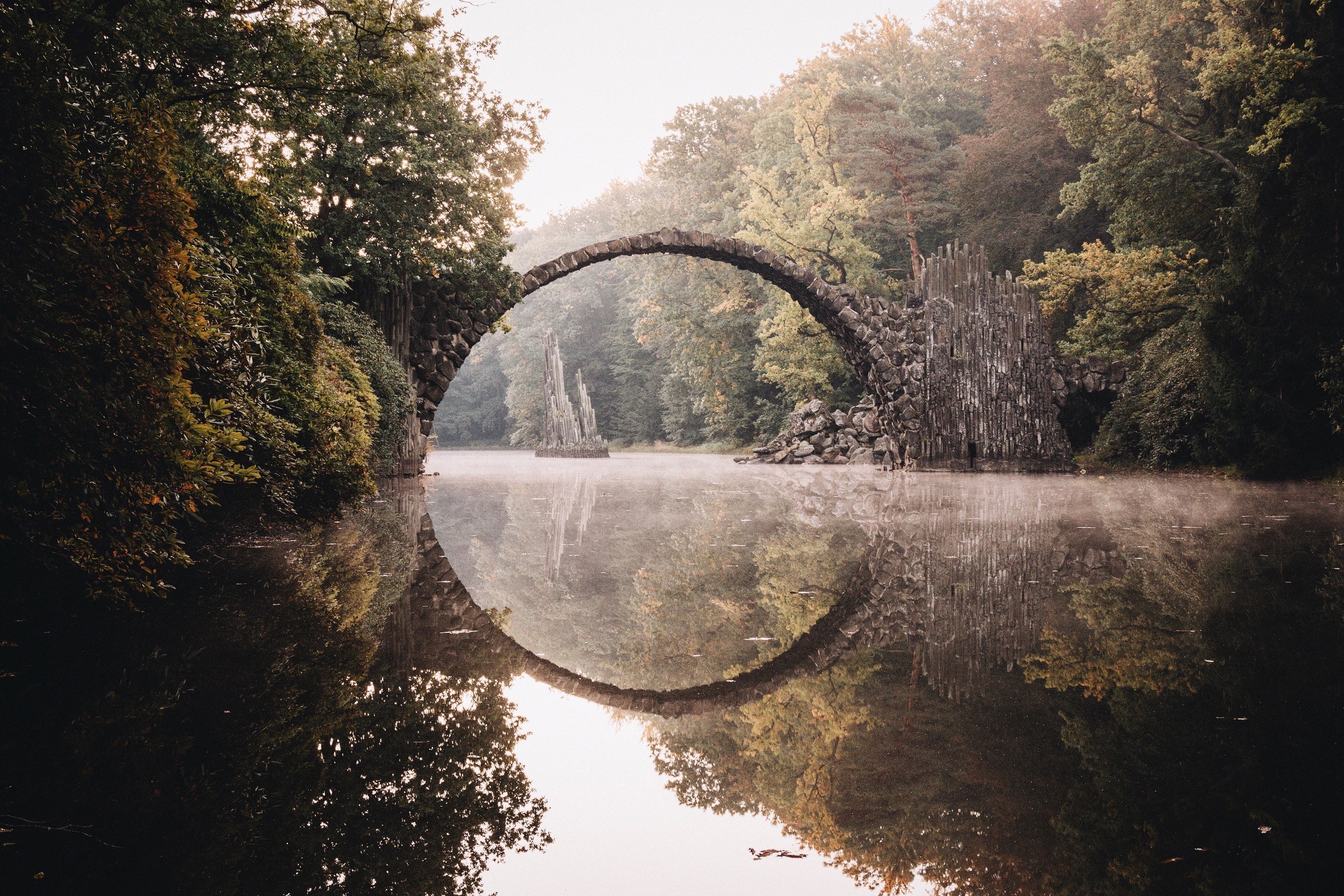 Johannes Hulsch Bridge Lake Water Forest Stone Arch Arch Bridge Arch Reflection 2048x1365