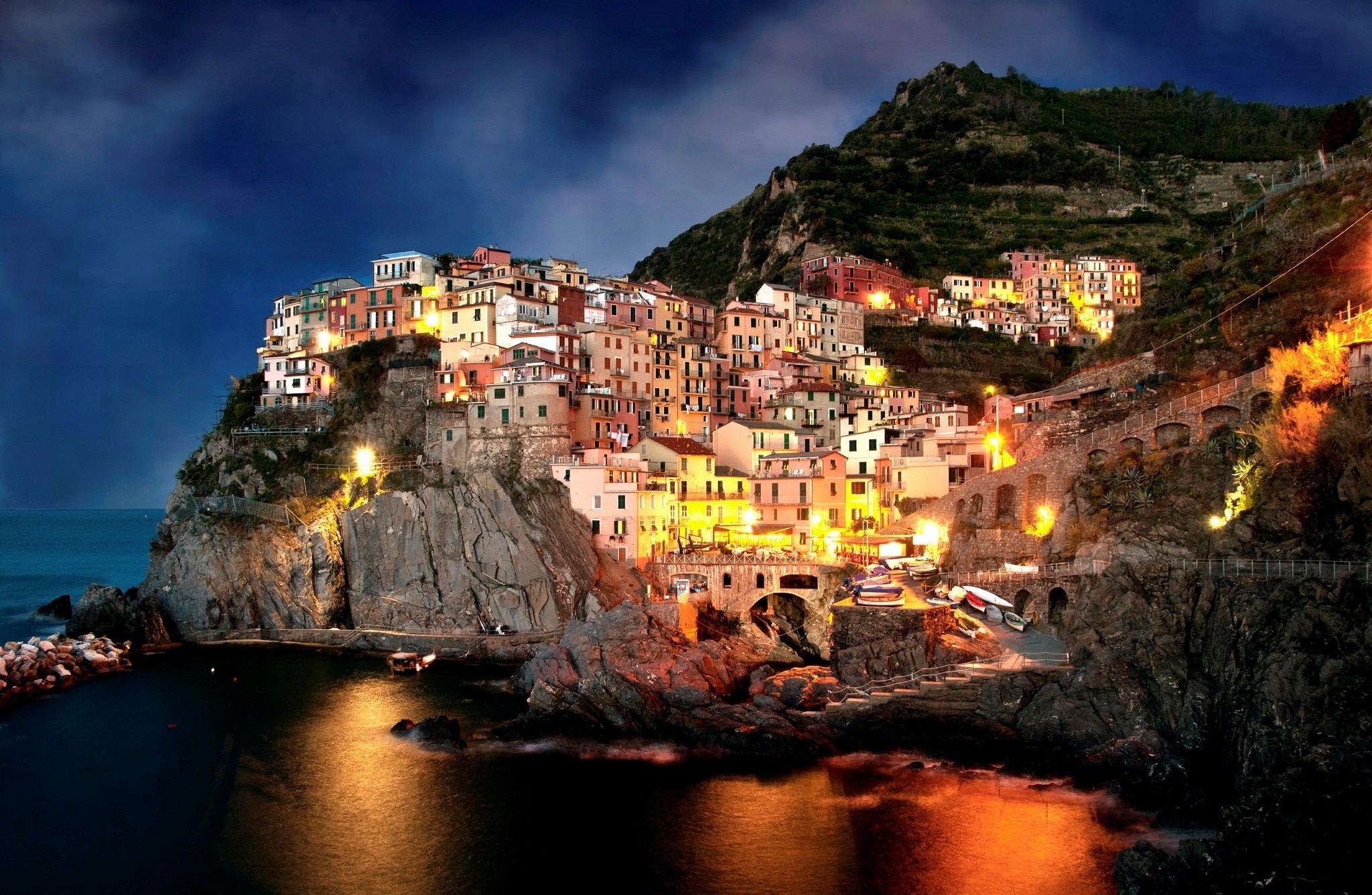 Amalfi Salerno Italy Manarola Rock Mountain Village House Light Night 2048x1335