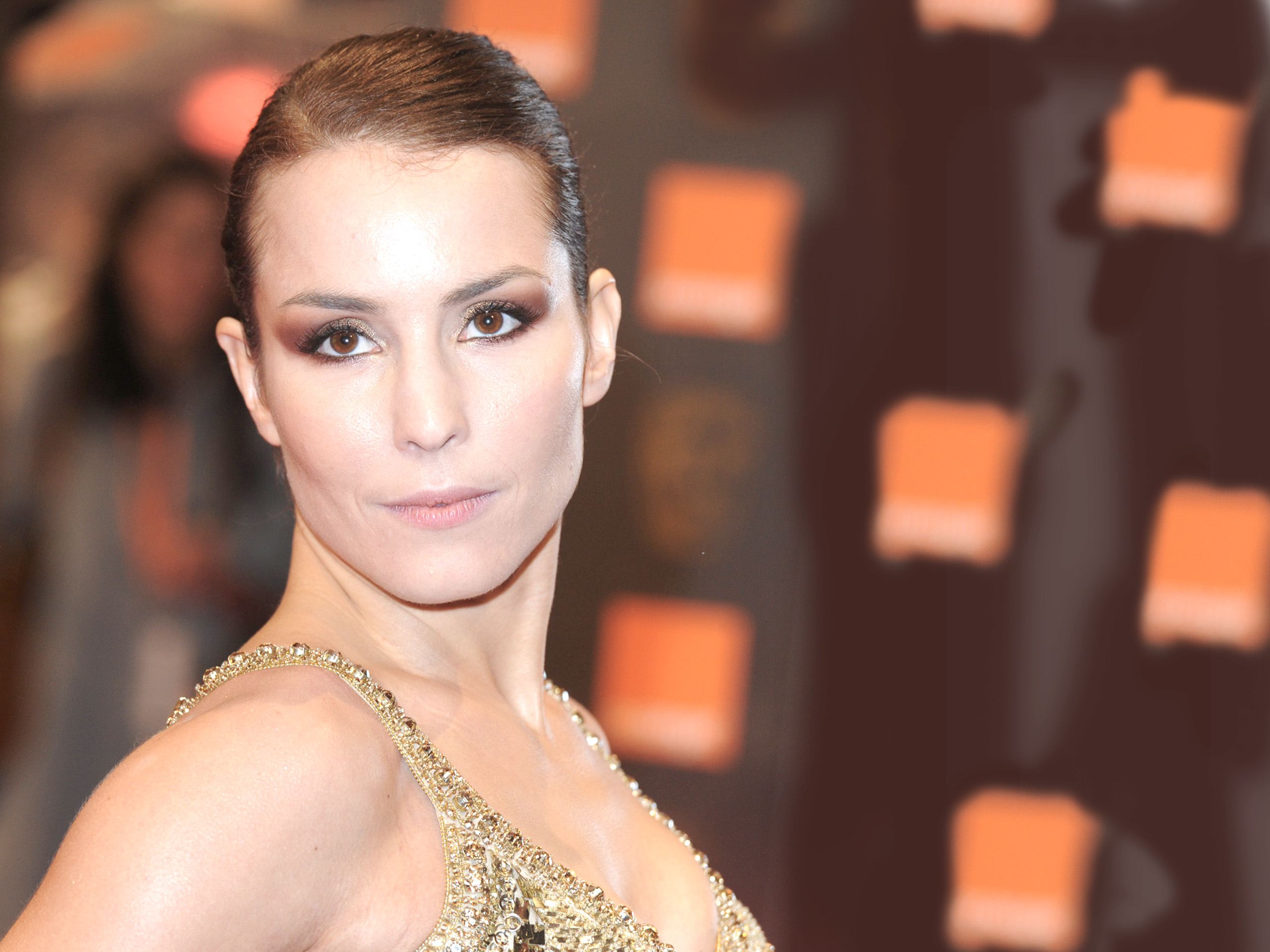 Noomi Rapace 2560x1920