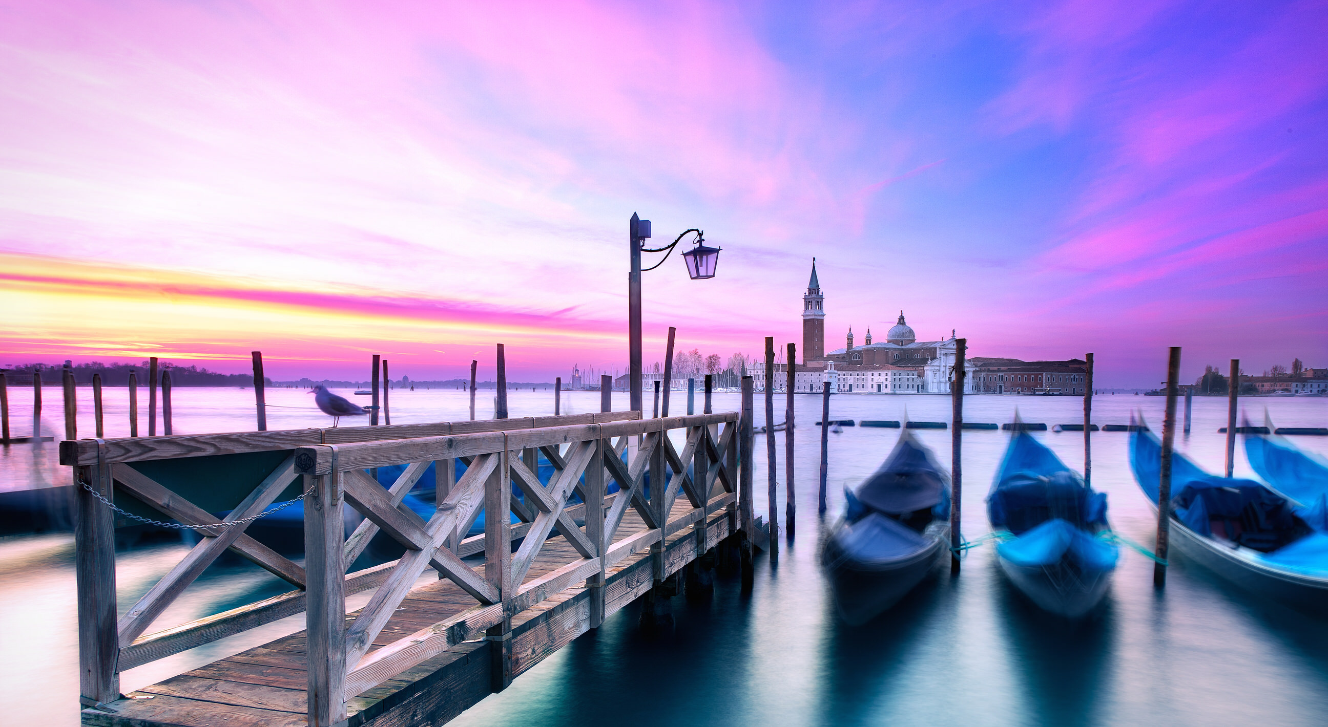 Venice Italy Gondola Sunset Sky 2592x1420