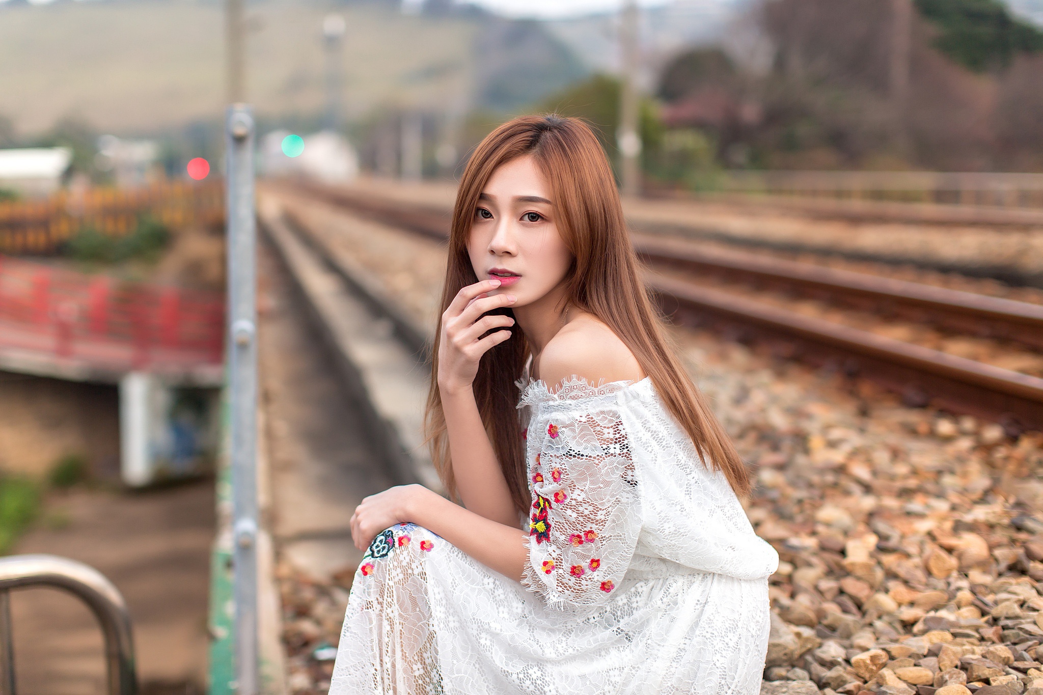 Asian Women Model Brunette Long Hair Urban Women Outdoors Depth Of Field White Dress Looking At View 2048x1365