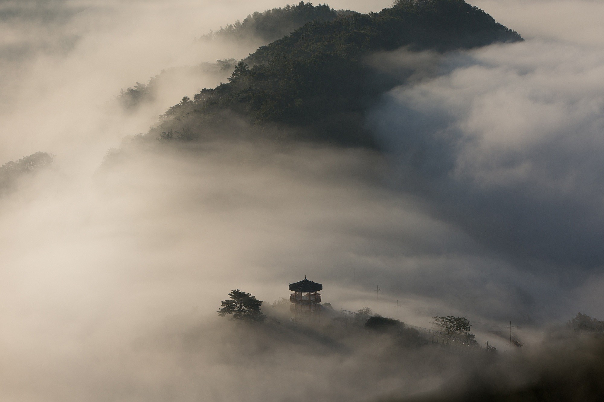 Mist Landscape Mountains Gazebo Clouds 2000x1333