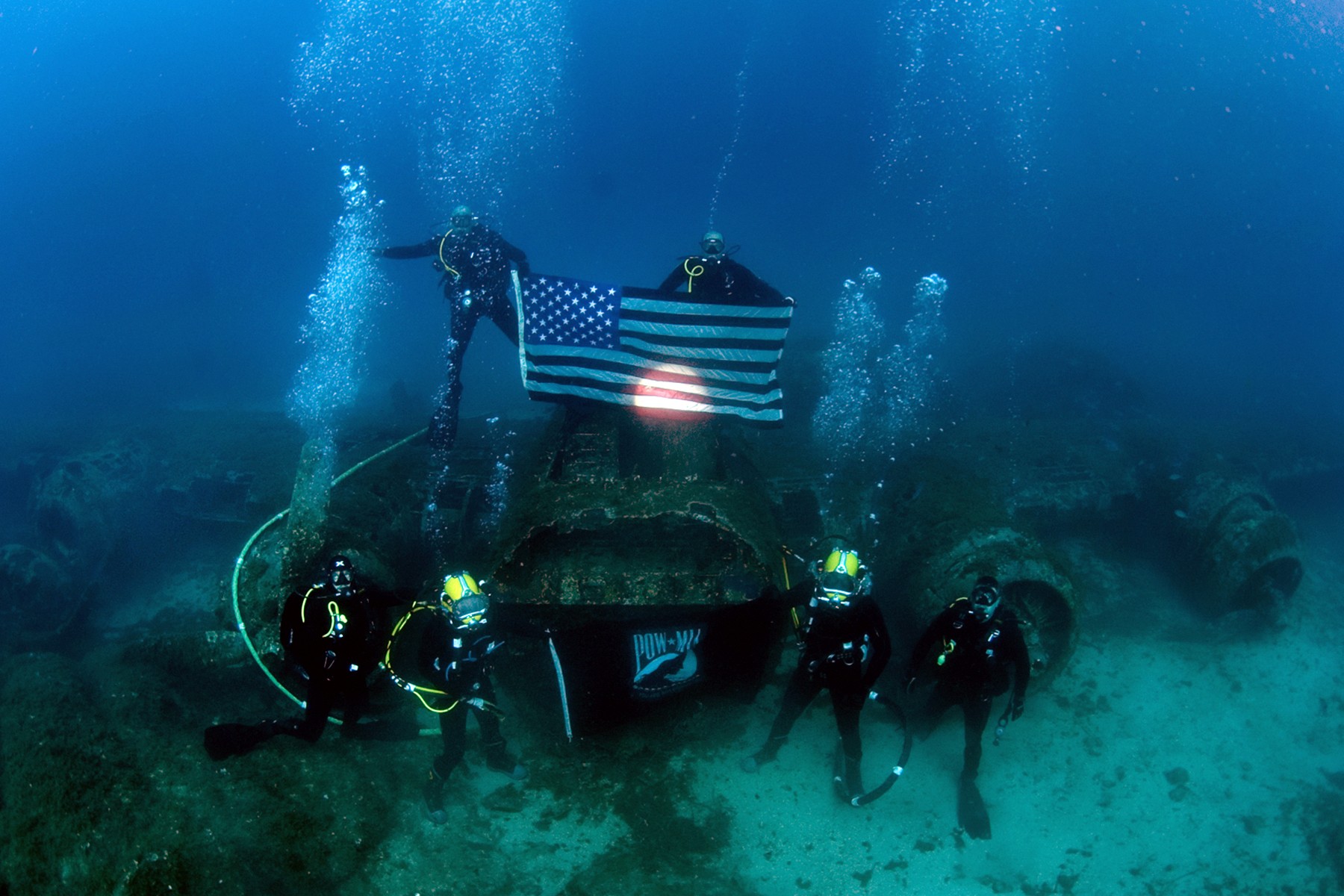 Scuba American Flag Divers Diving Underwater Flag 1800x1200