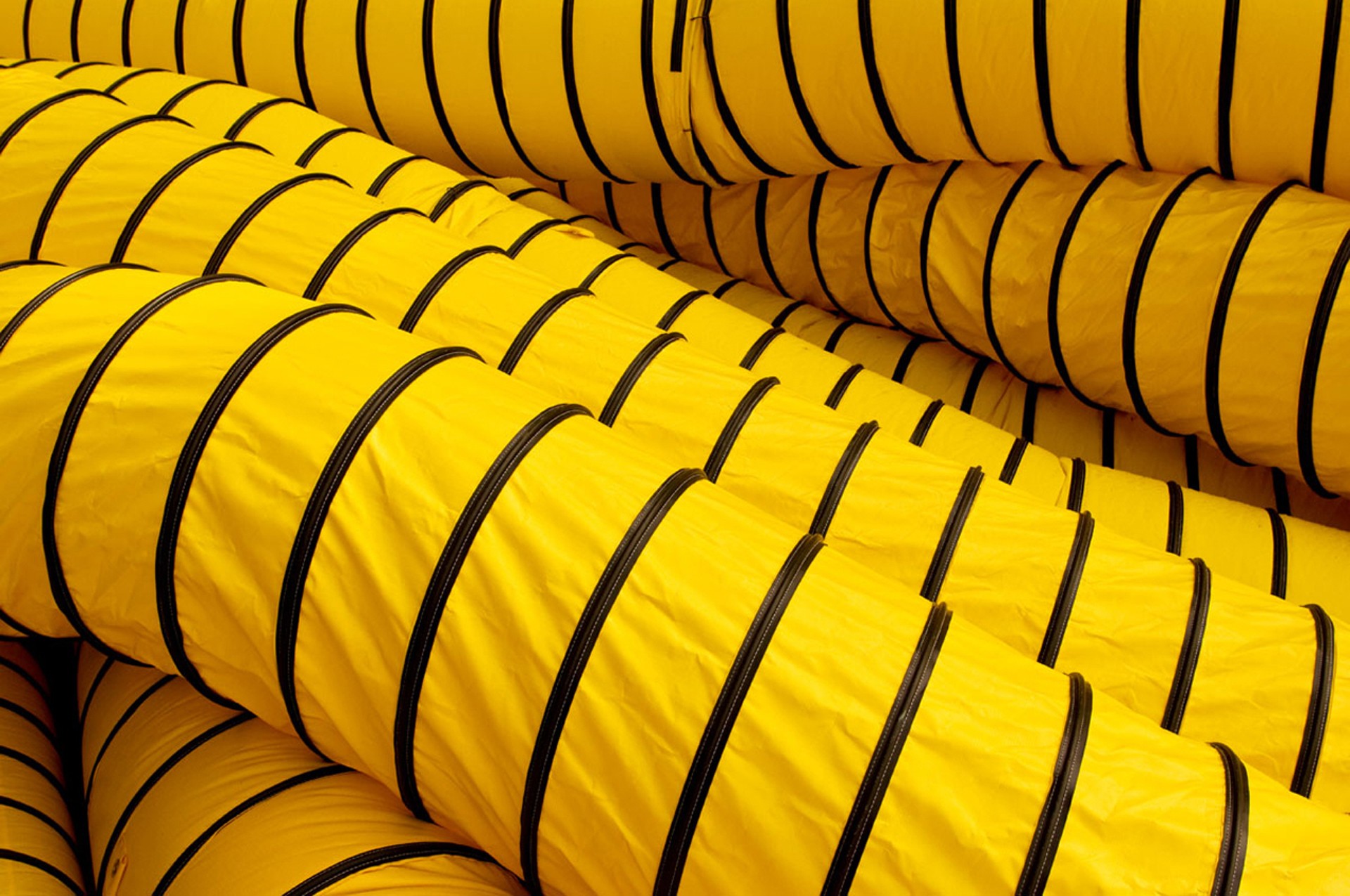 Hose Yellow Pipe 1920x1275