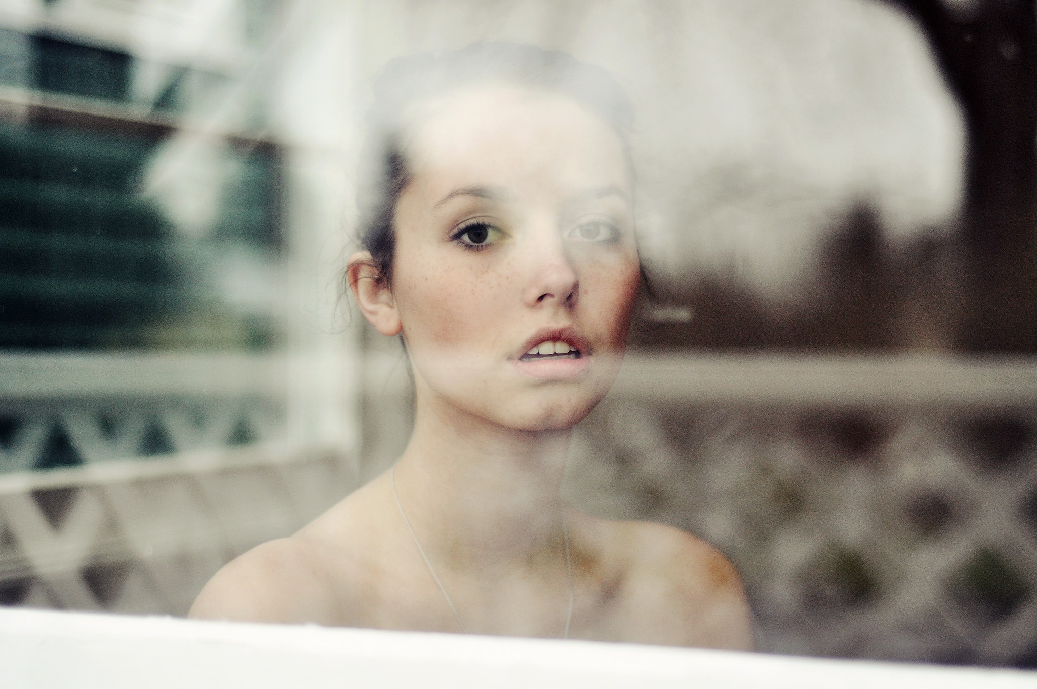 Women Model Skye Thompson Ruby James Looking Out Window Looking At Viewer Open Mouth 2048x1360