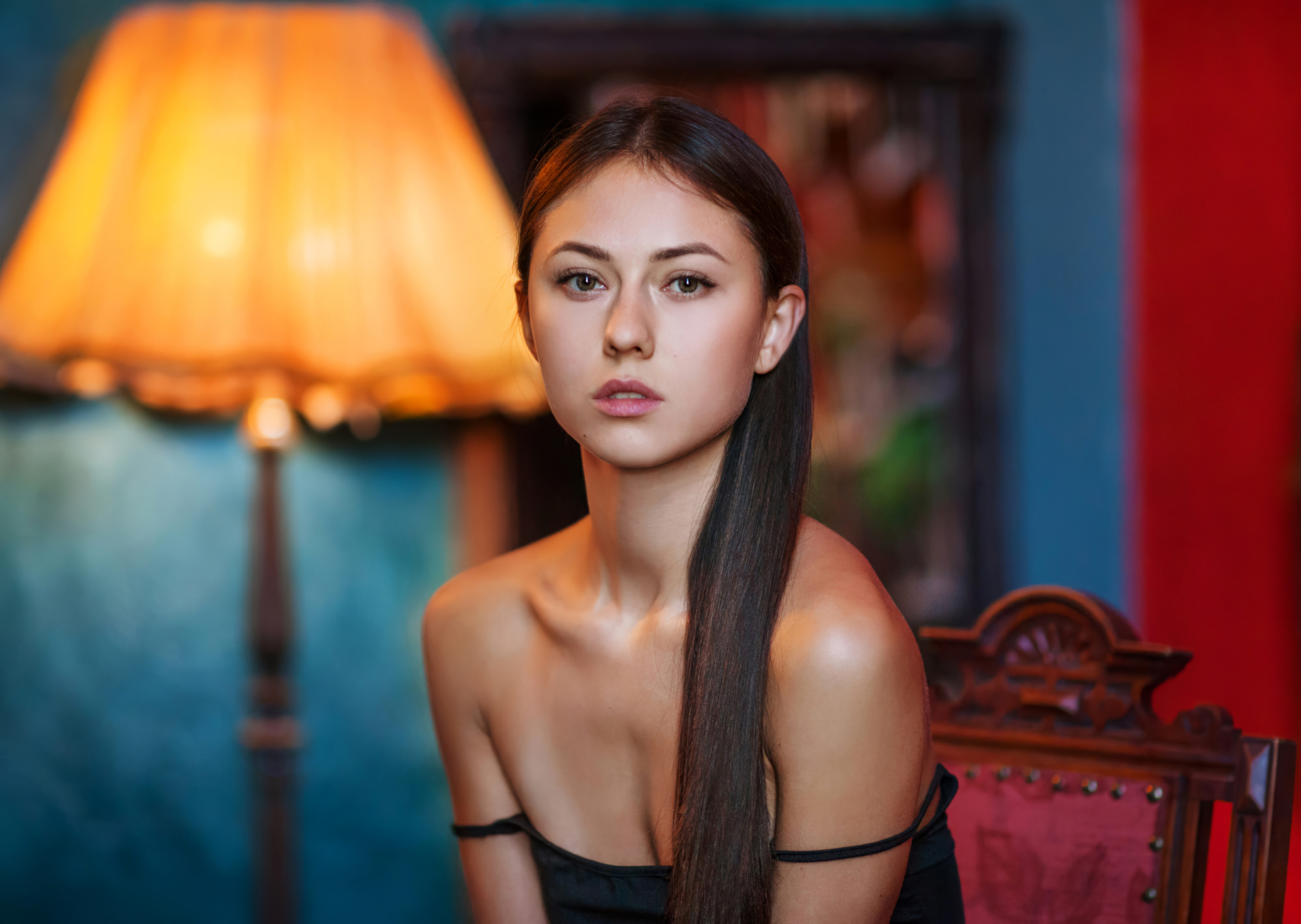 Women Catherine Timokhina Maxim Maximov Long Hair Chair Lamp Women Indoors Face Portrait Straight Ha 2000x1421