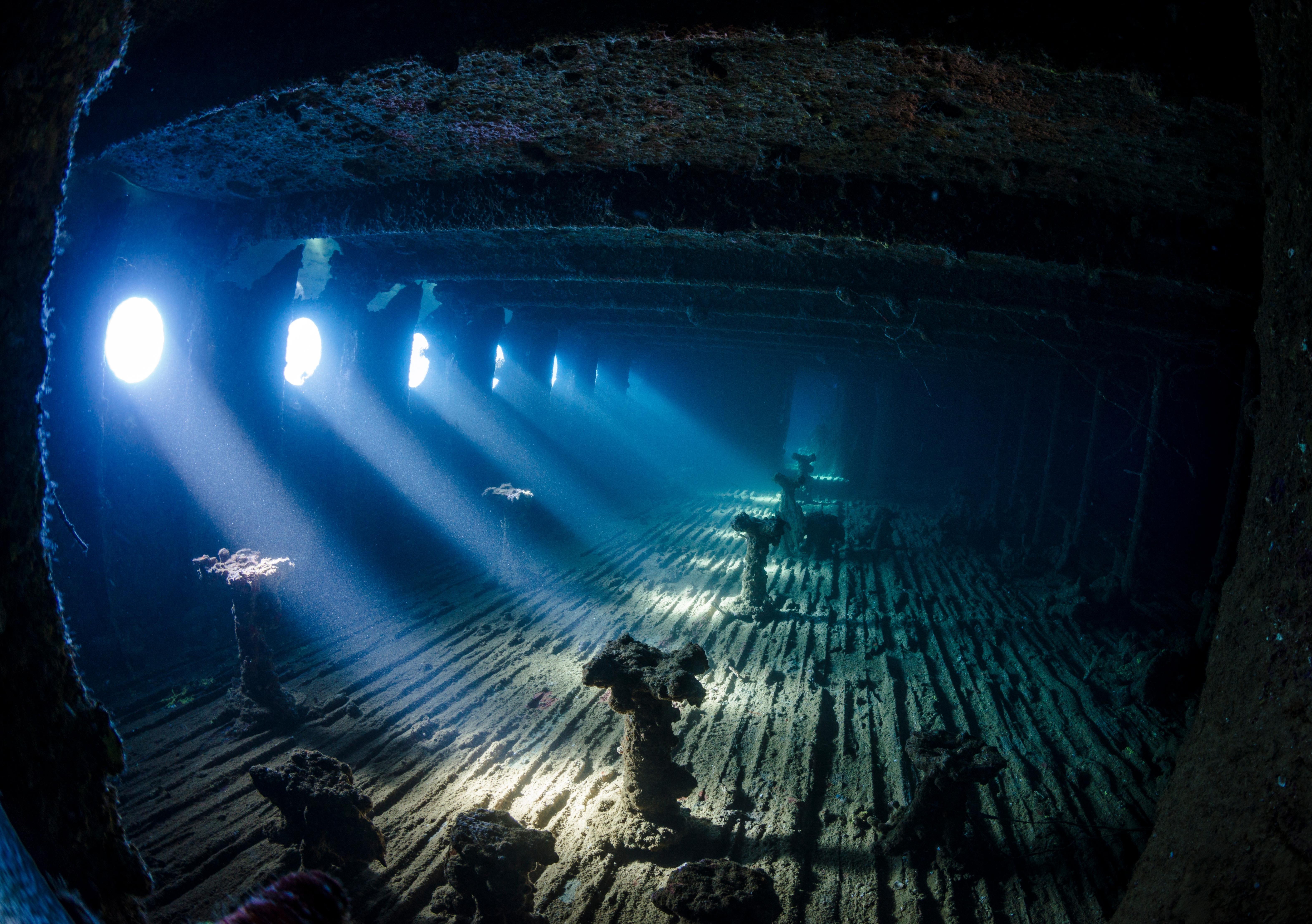 Sea Underwater Deep Sea Wreck Ship Shipwreck Sun Rays Interior 6291x4431