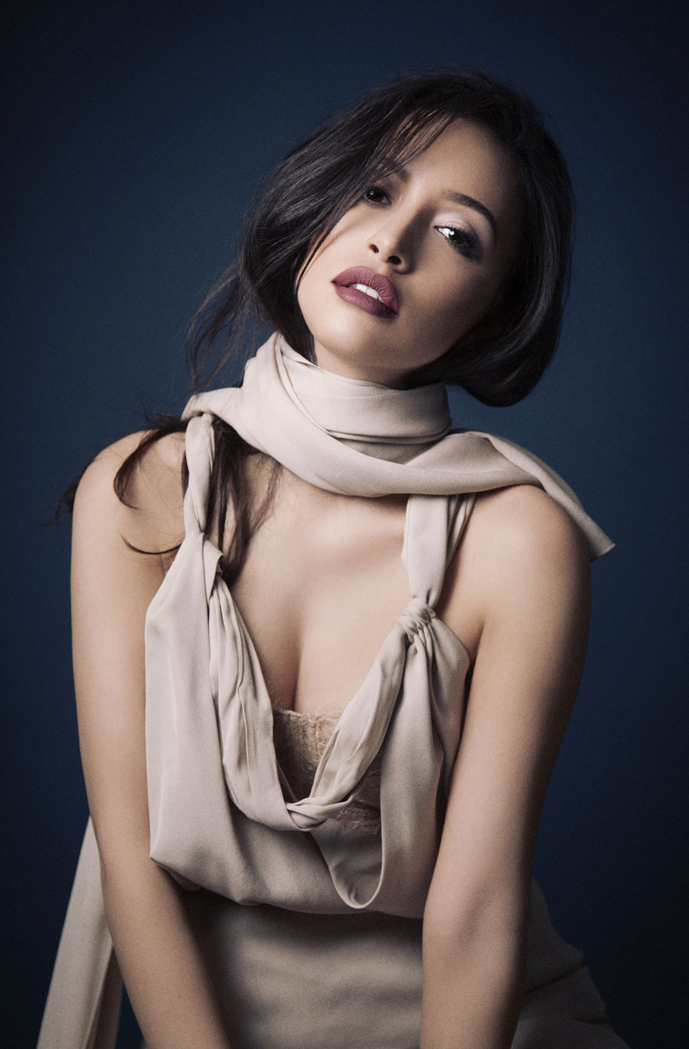 Christian Serratos Women Actress Brunette Long Hair Simple Background Lipstick 1000x1521